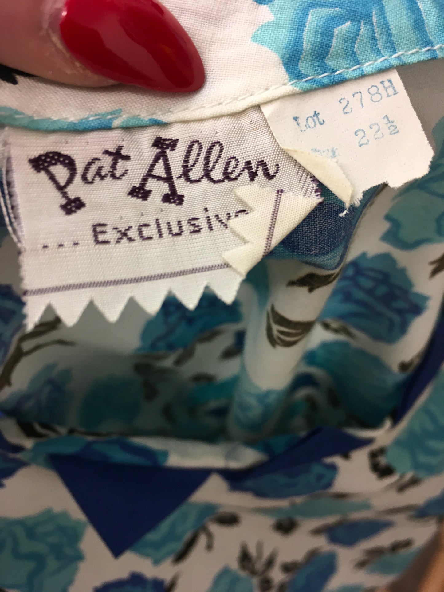 Original 1950’s VOLUP Cotton Day Dress - In A Stunning Blue Floral with Contrast Detailing