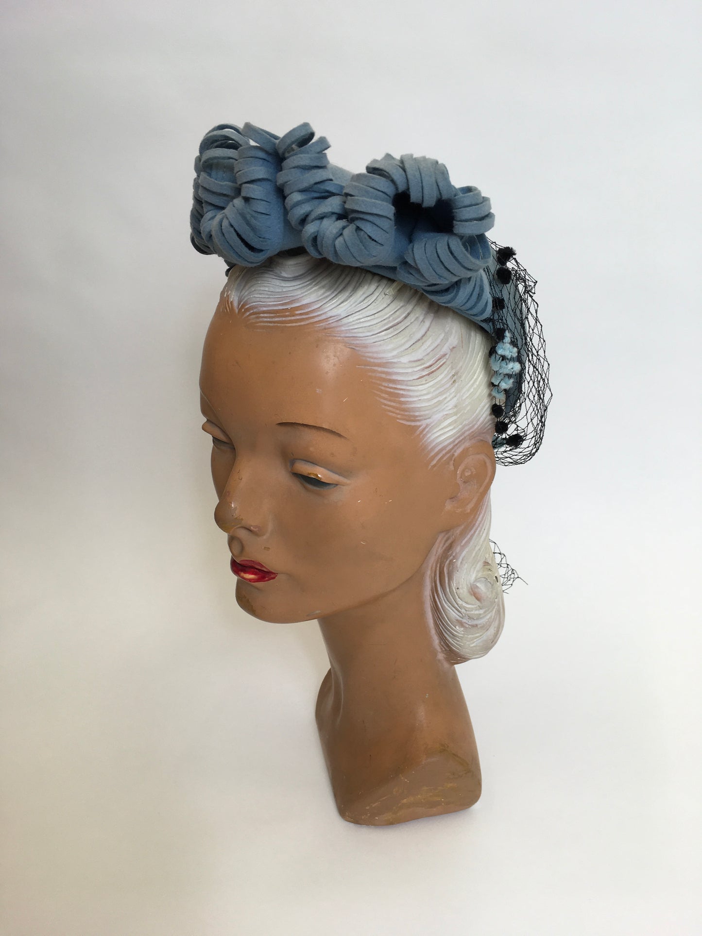 Original 1940’s Powder Blue American Hat - Stunning Halo Shape Front With Shaped Felt