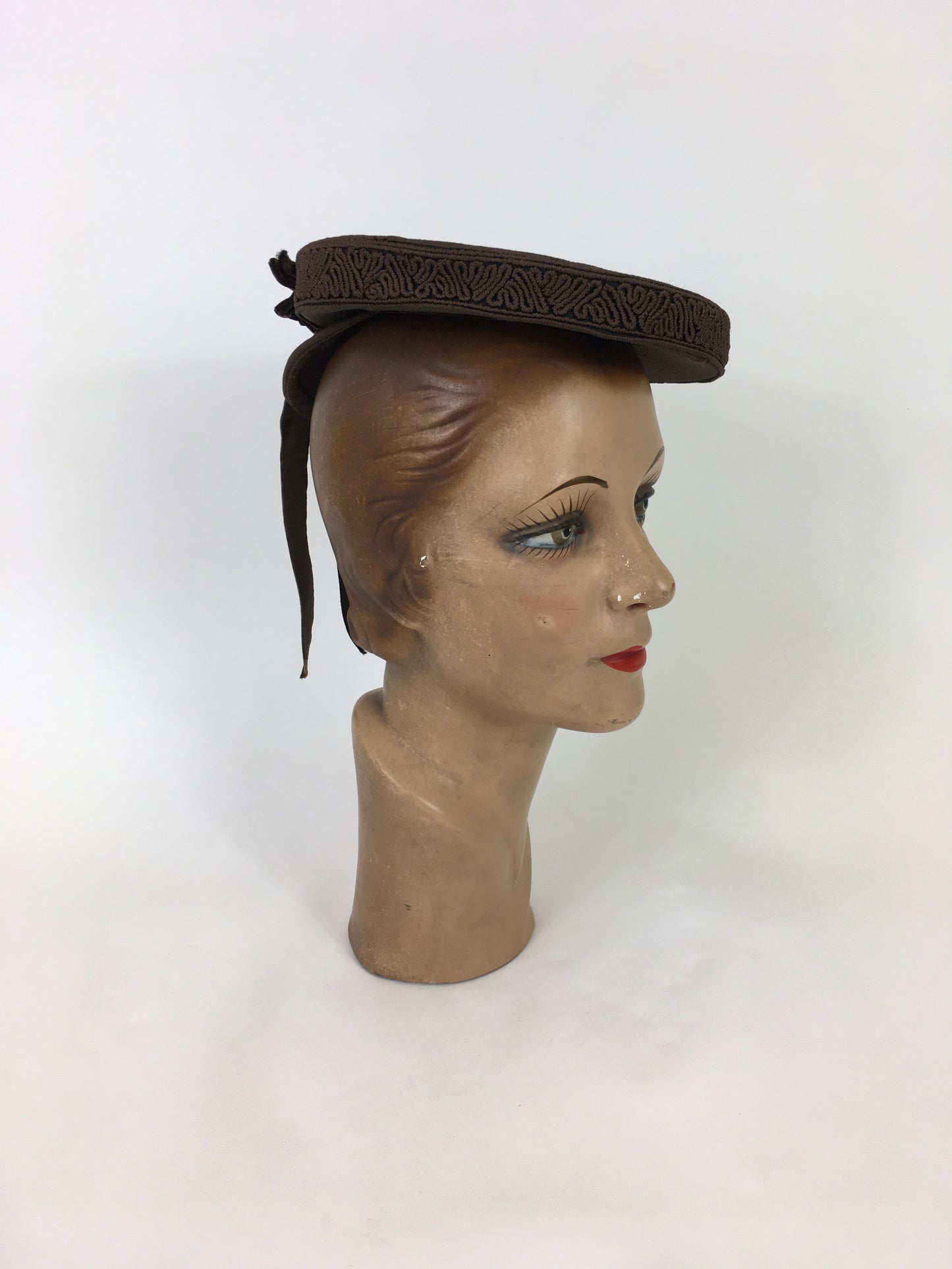 Original 1940’s American Corde Tilt Hat in Chocolate Brown - Stunning Example with Back Plate & Velvet Ribbon