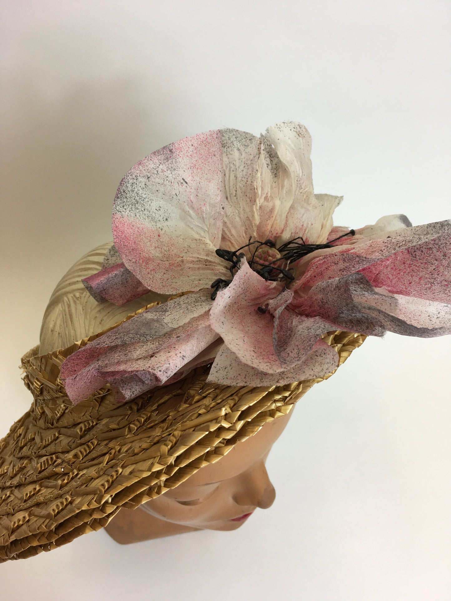 Original 1940’s Summer Open Crown Straw Hat - With Original Floral Adornment