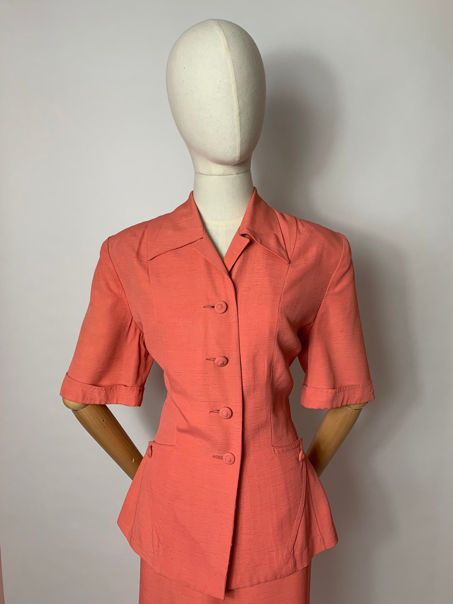 Original 1940’s 2pc Summer Suit - Fabulous Coral Colour and Lovely Detailing