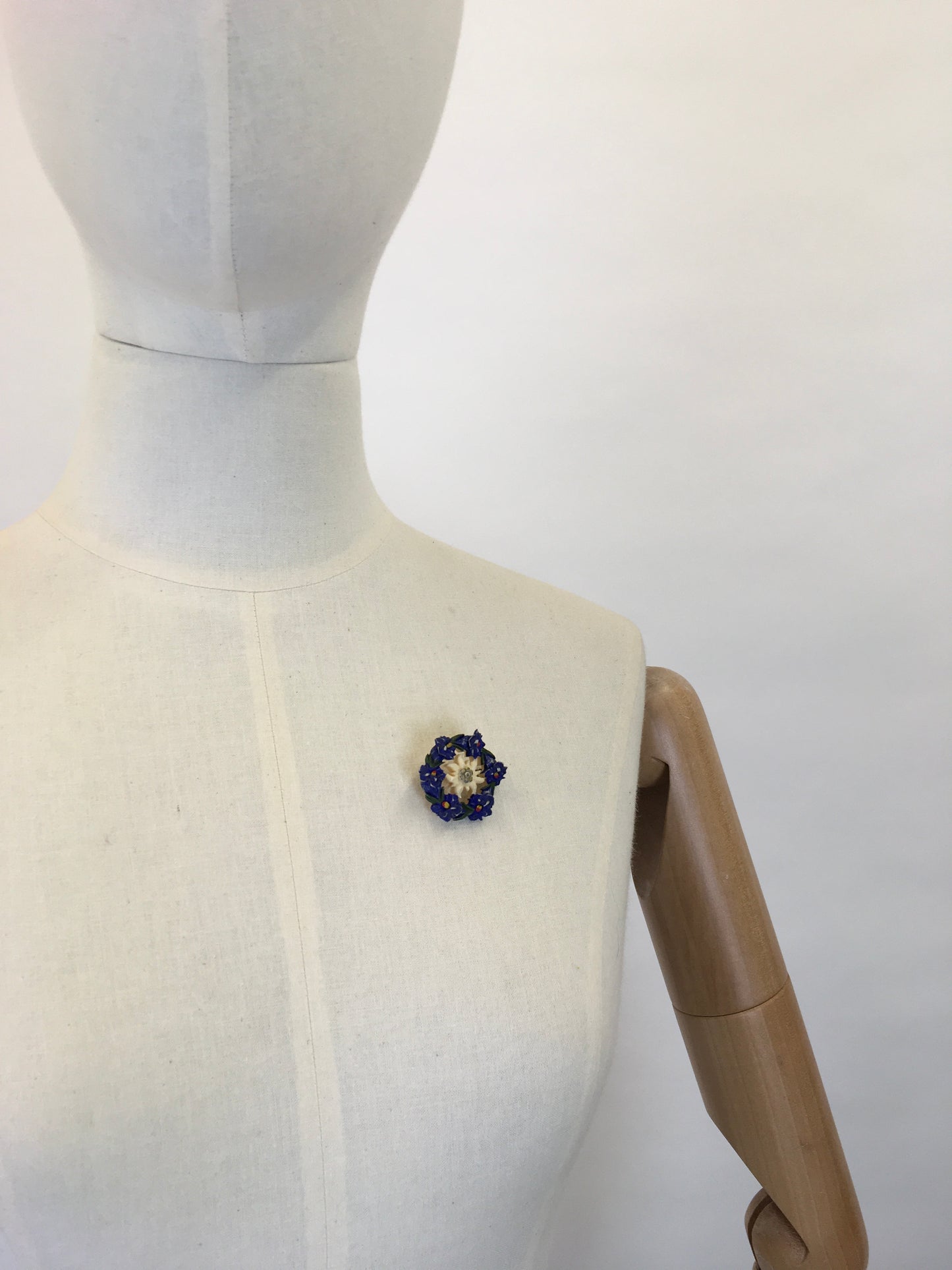 Original 1940s Celluloid Edelweiss Brooch in a Floral Garland - In a Lovely Colour Pallet