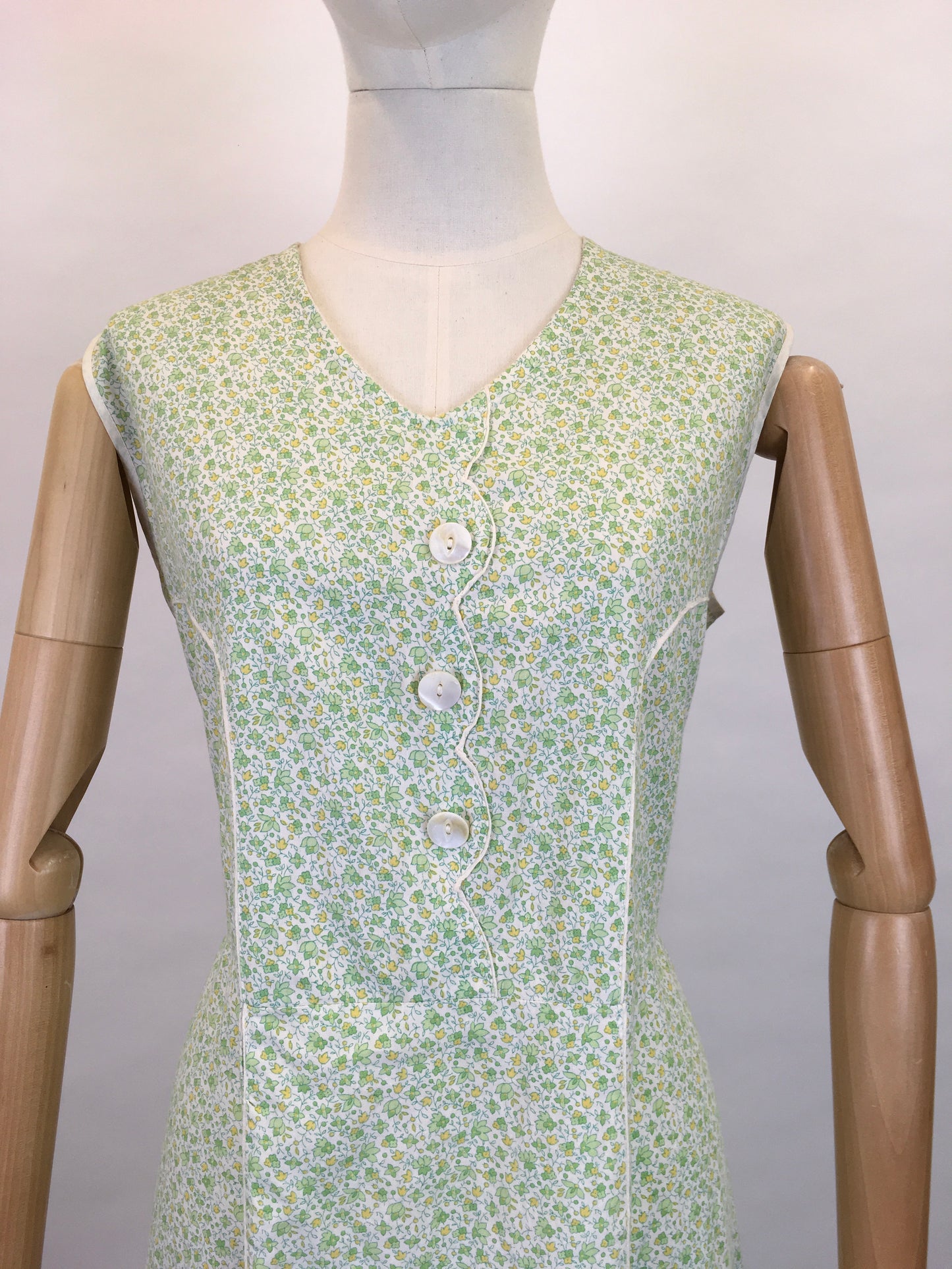 Original 1930s Cotton Day Dress - In a Lovely Colour Pallet of Soft greens, Buttercup Yellows and White