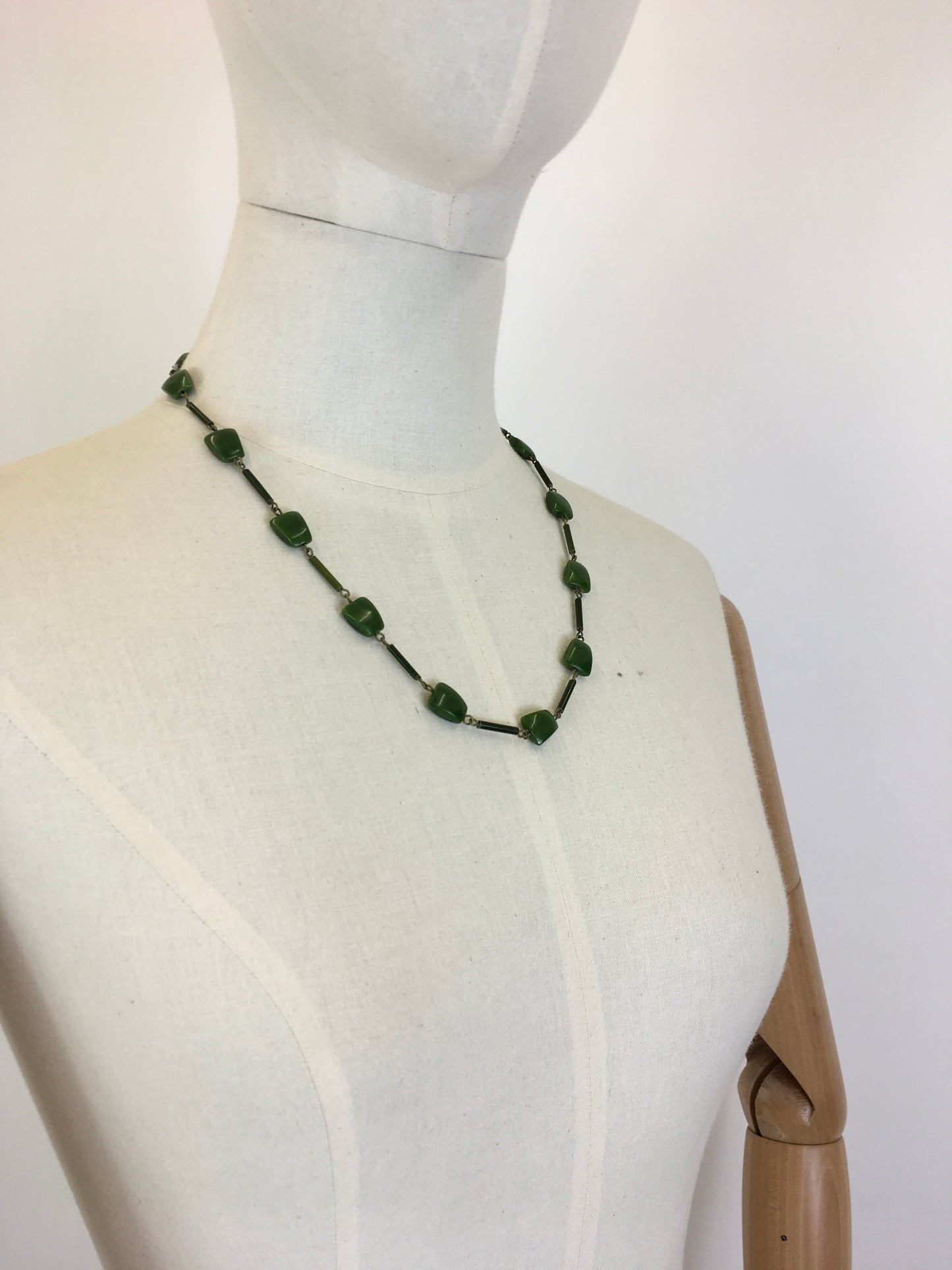 Original 1930’s Glass Beaded Necklace - In A Dark Forest Green