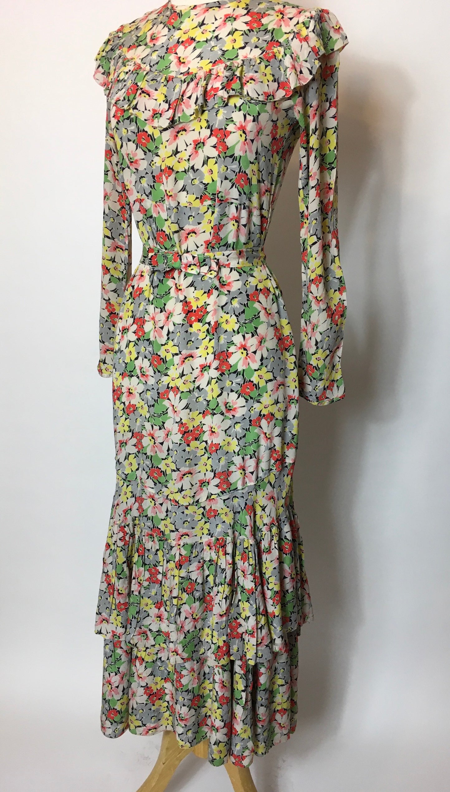 Original 1930s Darling Day Dress In English Meadow Print Selling As Is - Festival of Vintage Fashion Show Exclusive