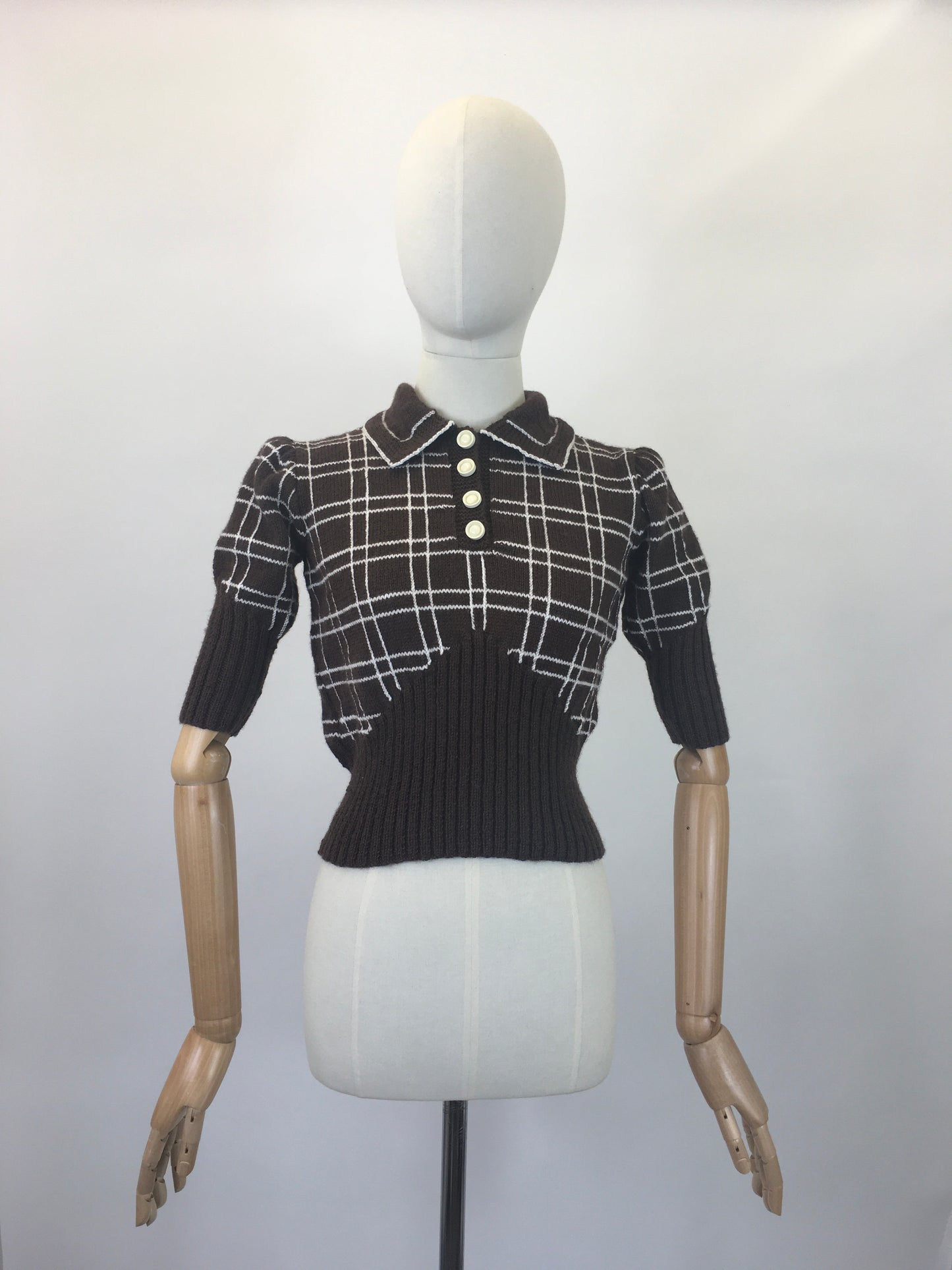 Hand Knit - Original 1940’s Reproduction Knitwear by Linda Boddison