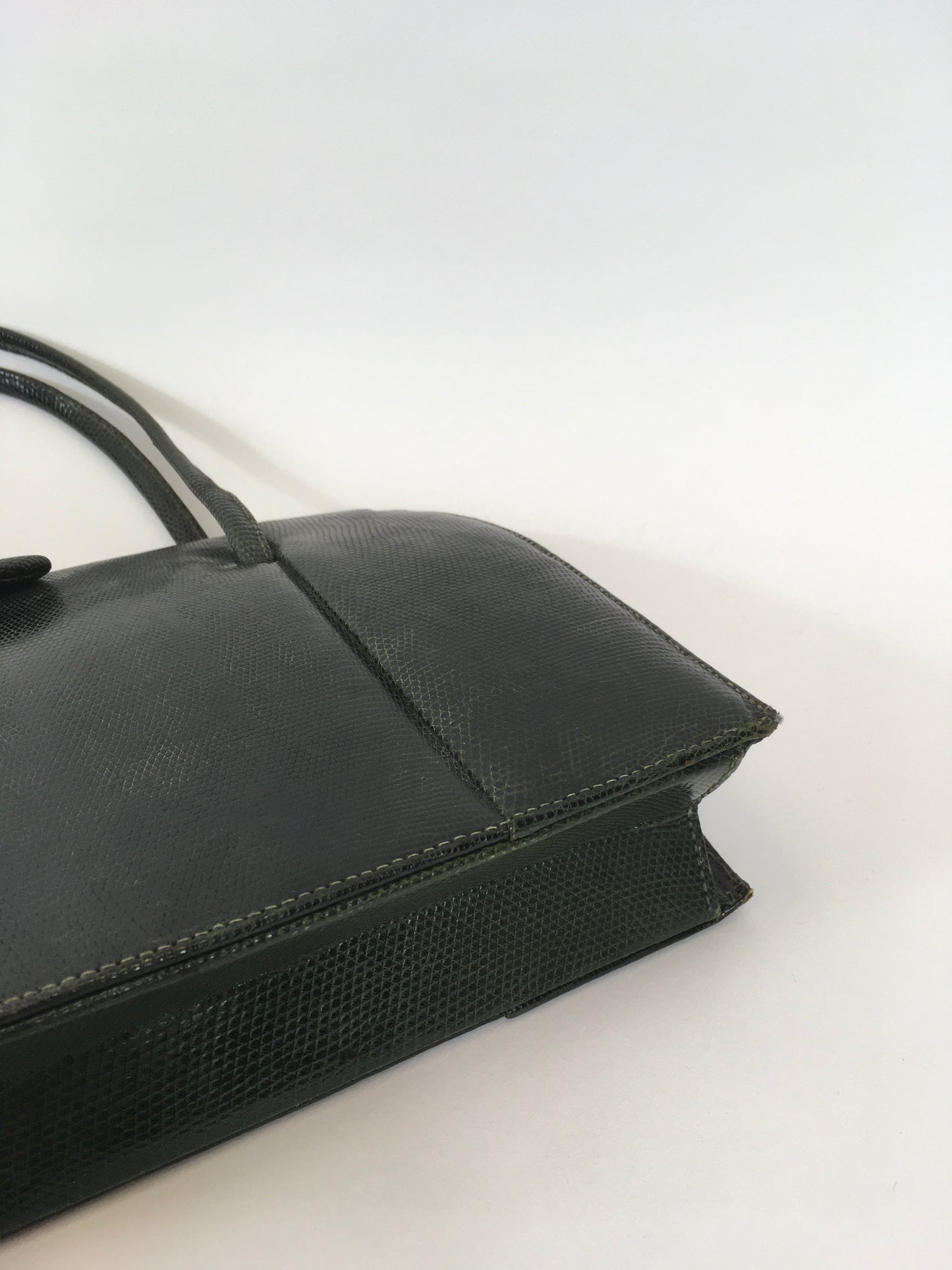 Original Late 1940’s Dark Green Leather Handbag - By ‘ Finnigans Label of London ‘