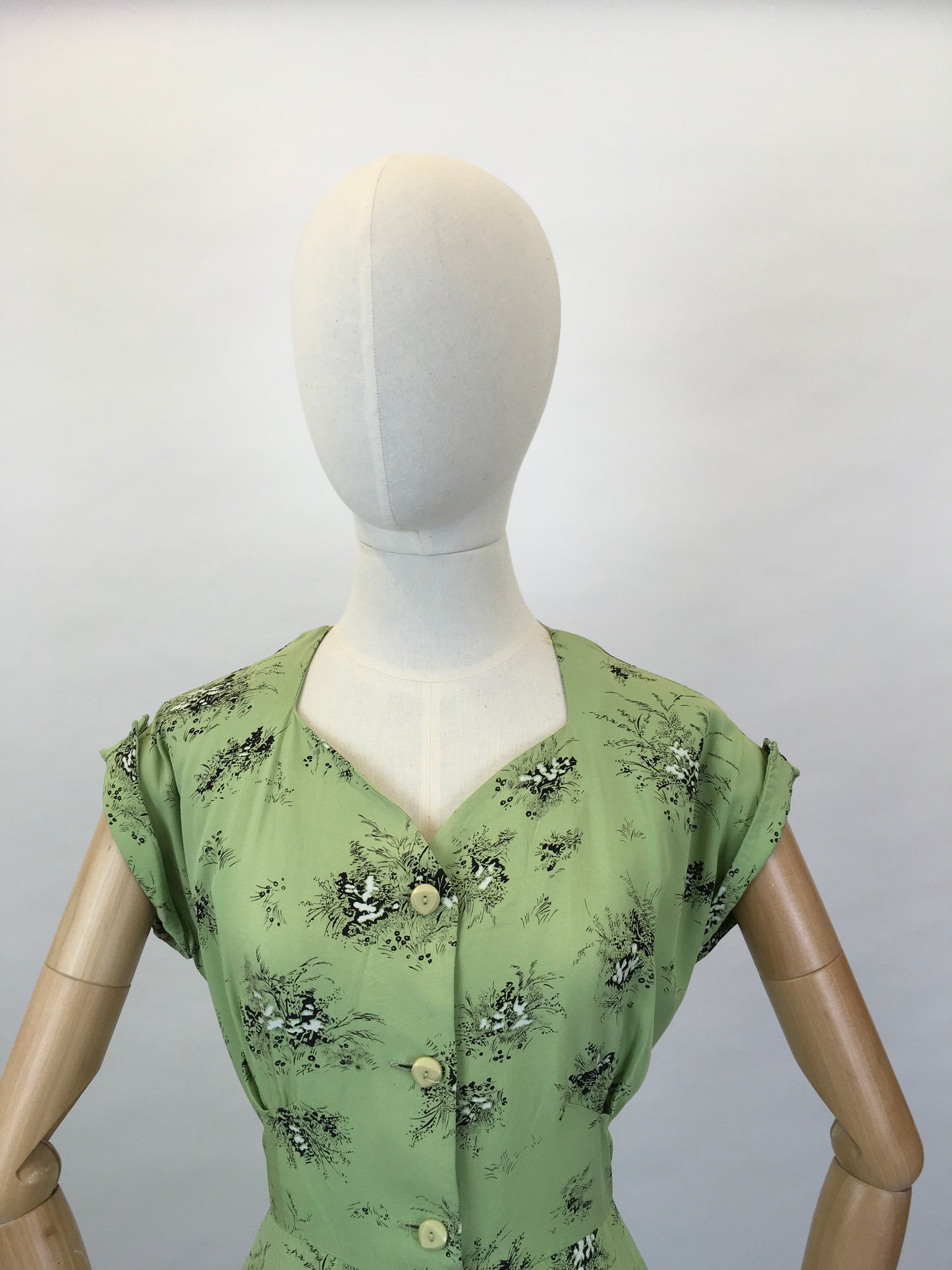 Original Late 1940’s ‘ St. Michael’ Cotton Day Dress - In a Beautiful Green and Black Stencilled Floral Print