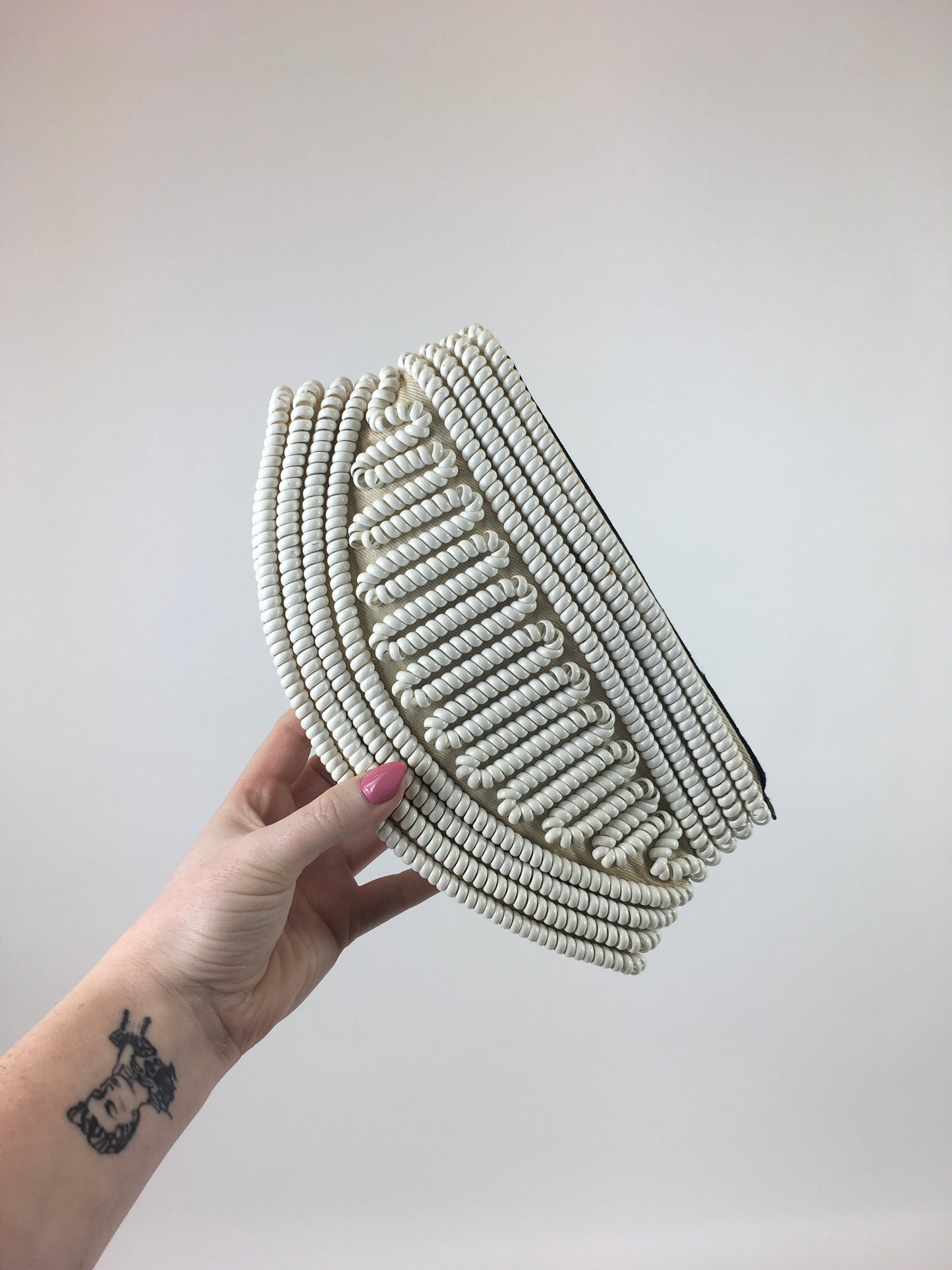 Original 1940's / 1950's Telephone Cord Clutch Handbag - In Snowdrop White