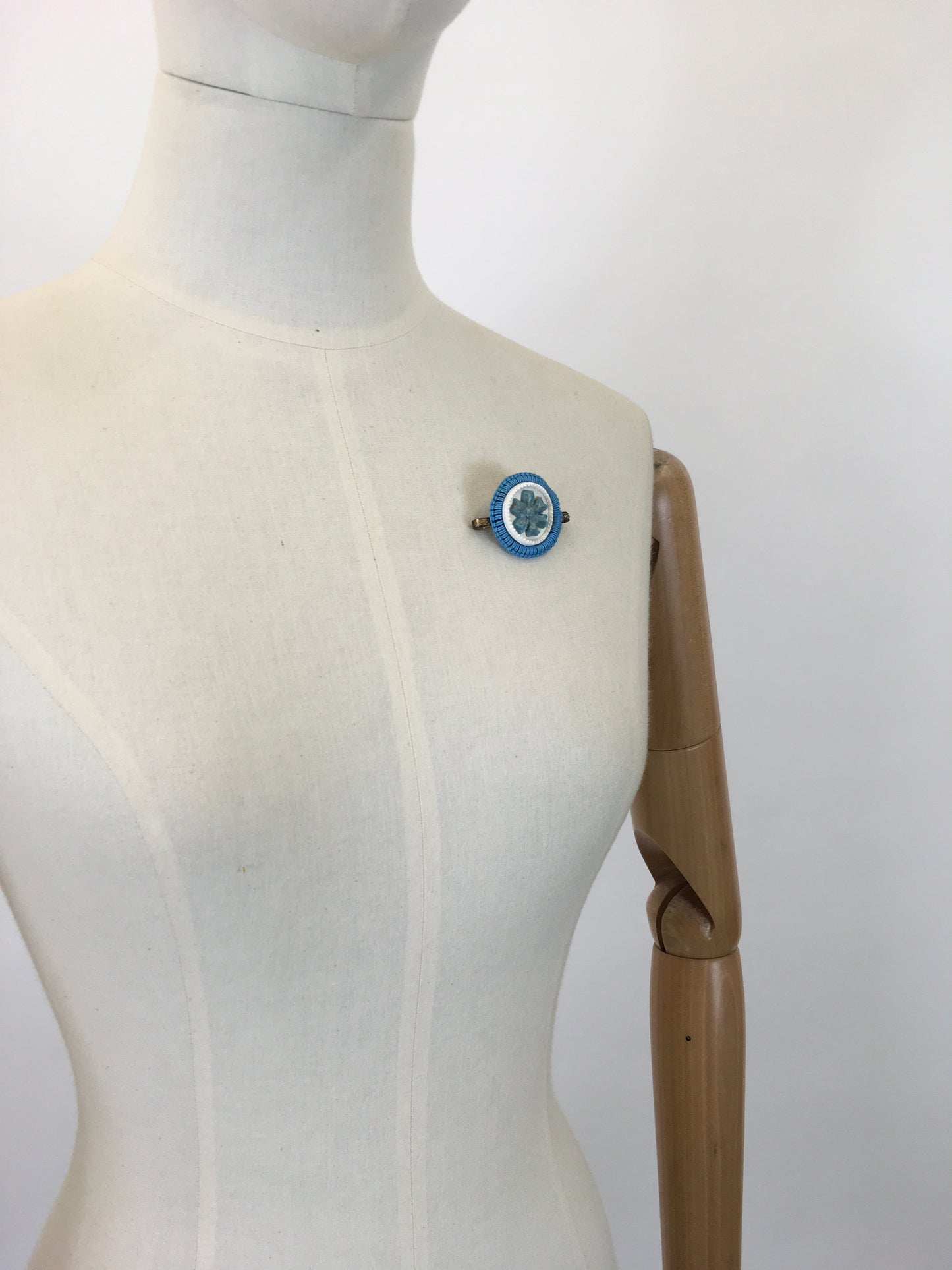 Original 1940's Make Do and Mend Telephone Wire Brooch - In A Timeless Blue & White