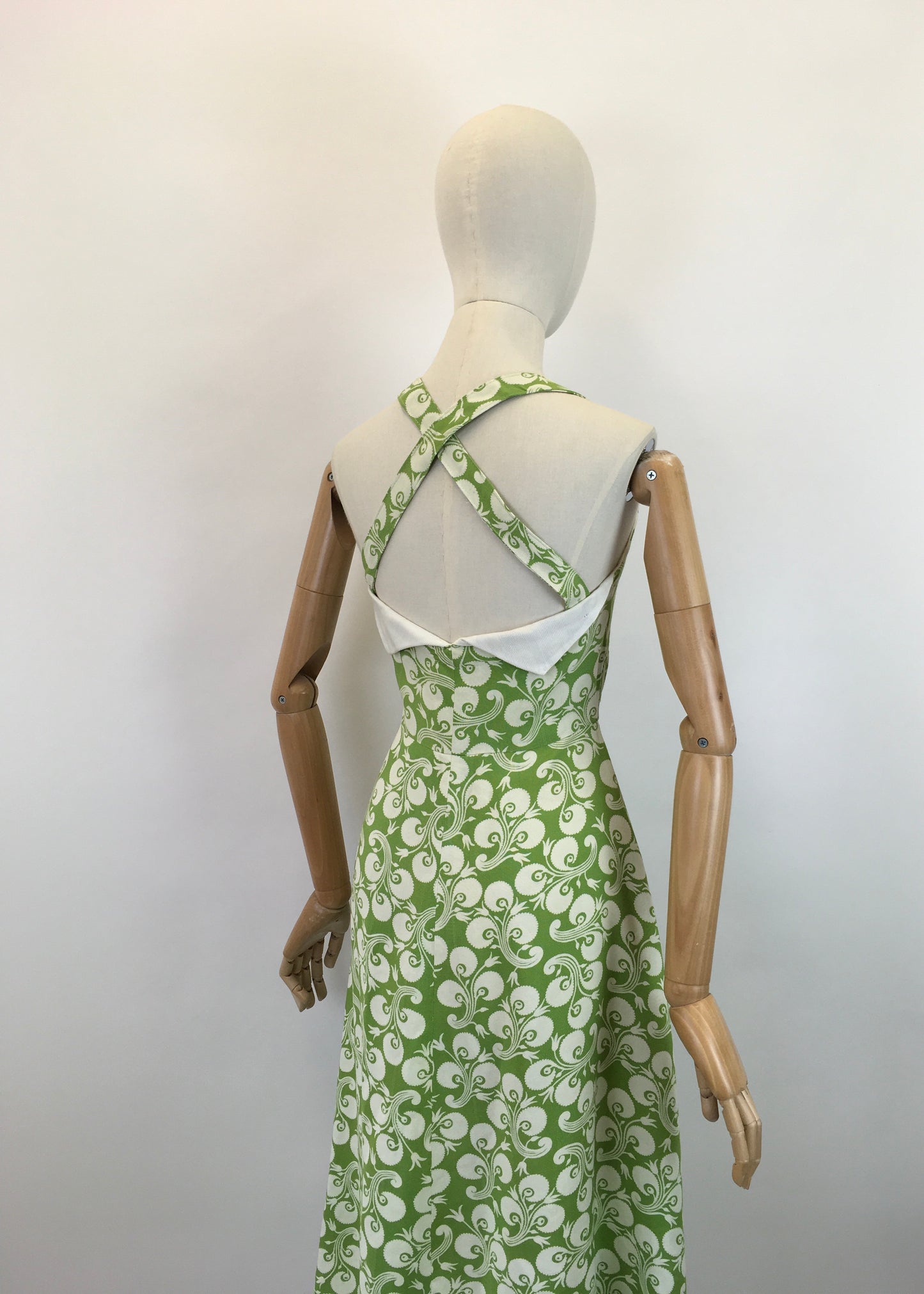 Original 1940's Sublime Linen Sun Dress - In A Zesty Lime Green & Crisp White