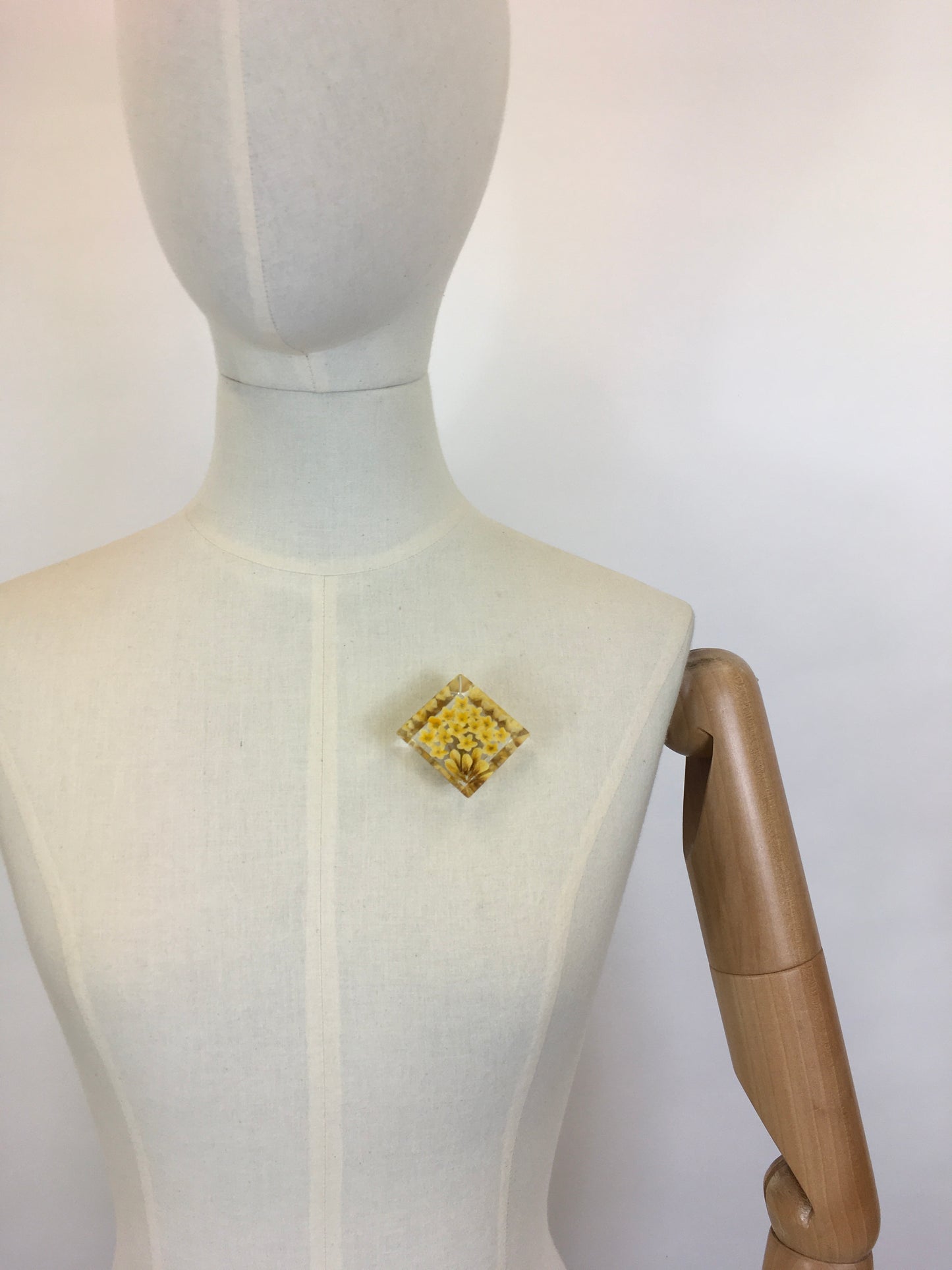 Original 1950’s Darling Floral Reverse Carved Lucite Brooch - Sunshine Yellow Flora