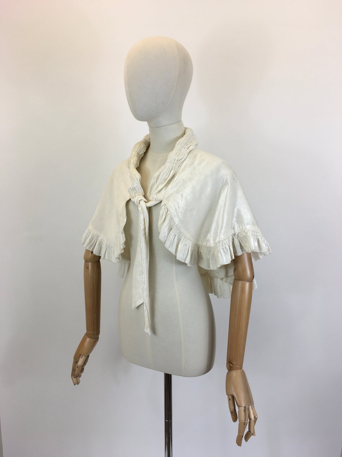 Original 1930’s Silk Velvet Caplet - In White With Exquisite Ruched Detailing