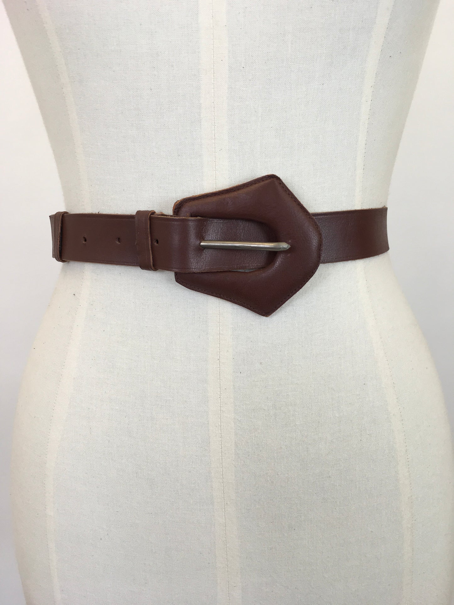 Original 1930's / 1940's Darling Leather Belt - In A Chocolate Brown