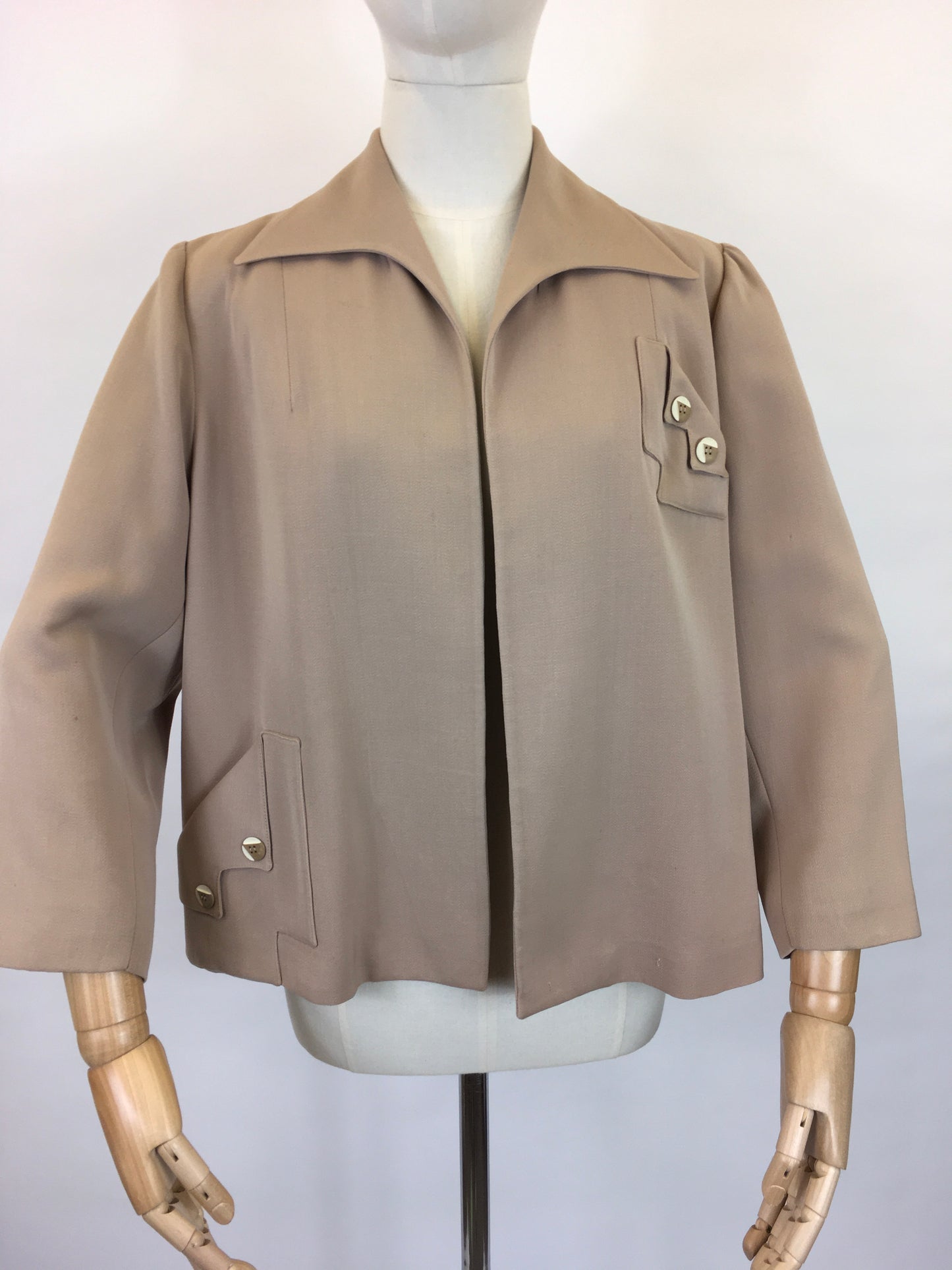 Original 1940s American Edge to Edge Swing Jacket - In a Lovely Warm Taupe