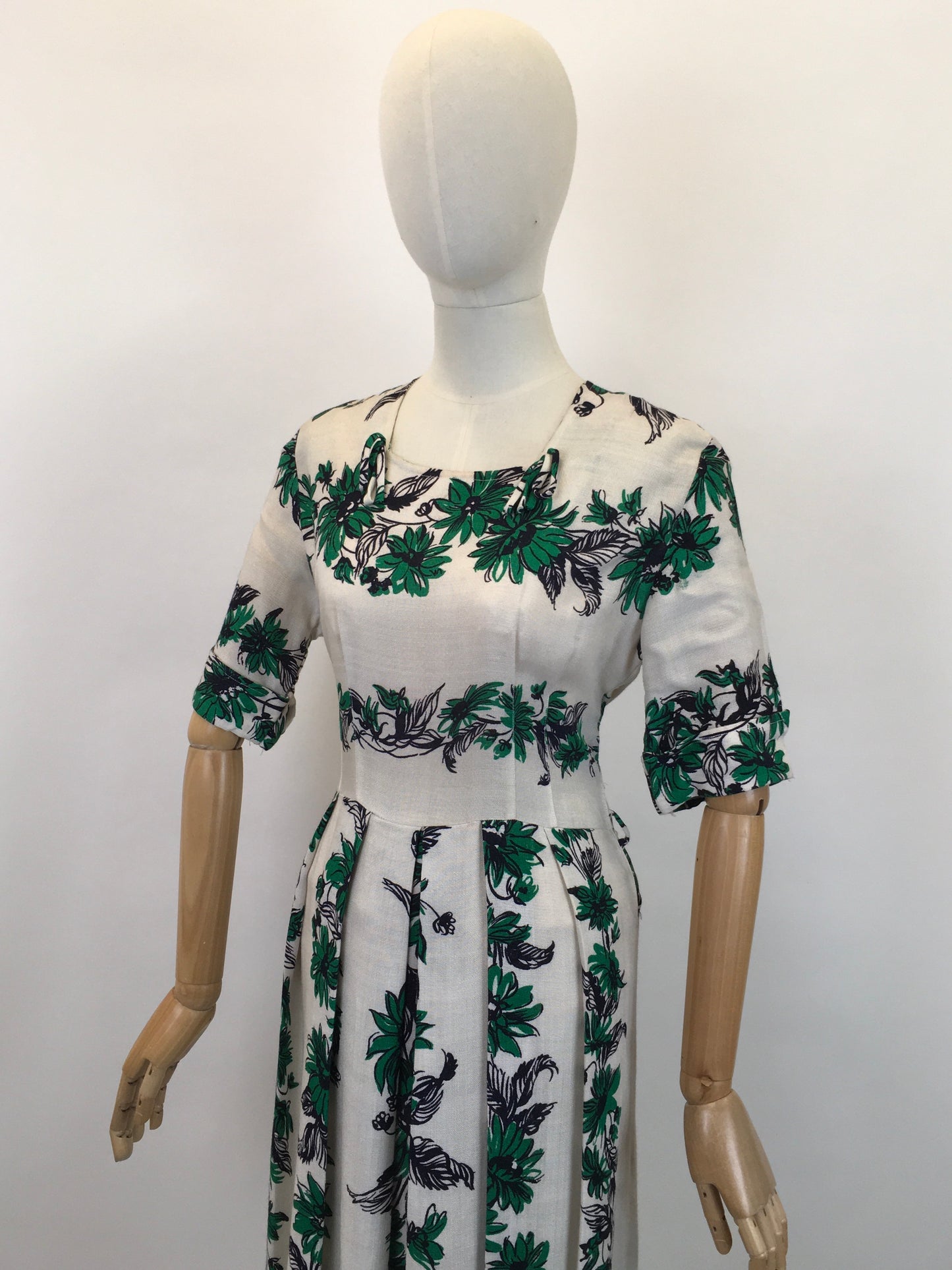 Original Stunning 1940's CC41 Utility Day Dress - In A Floral Moygashal Linen in Green, White & Black