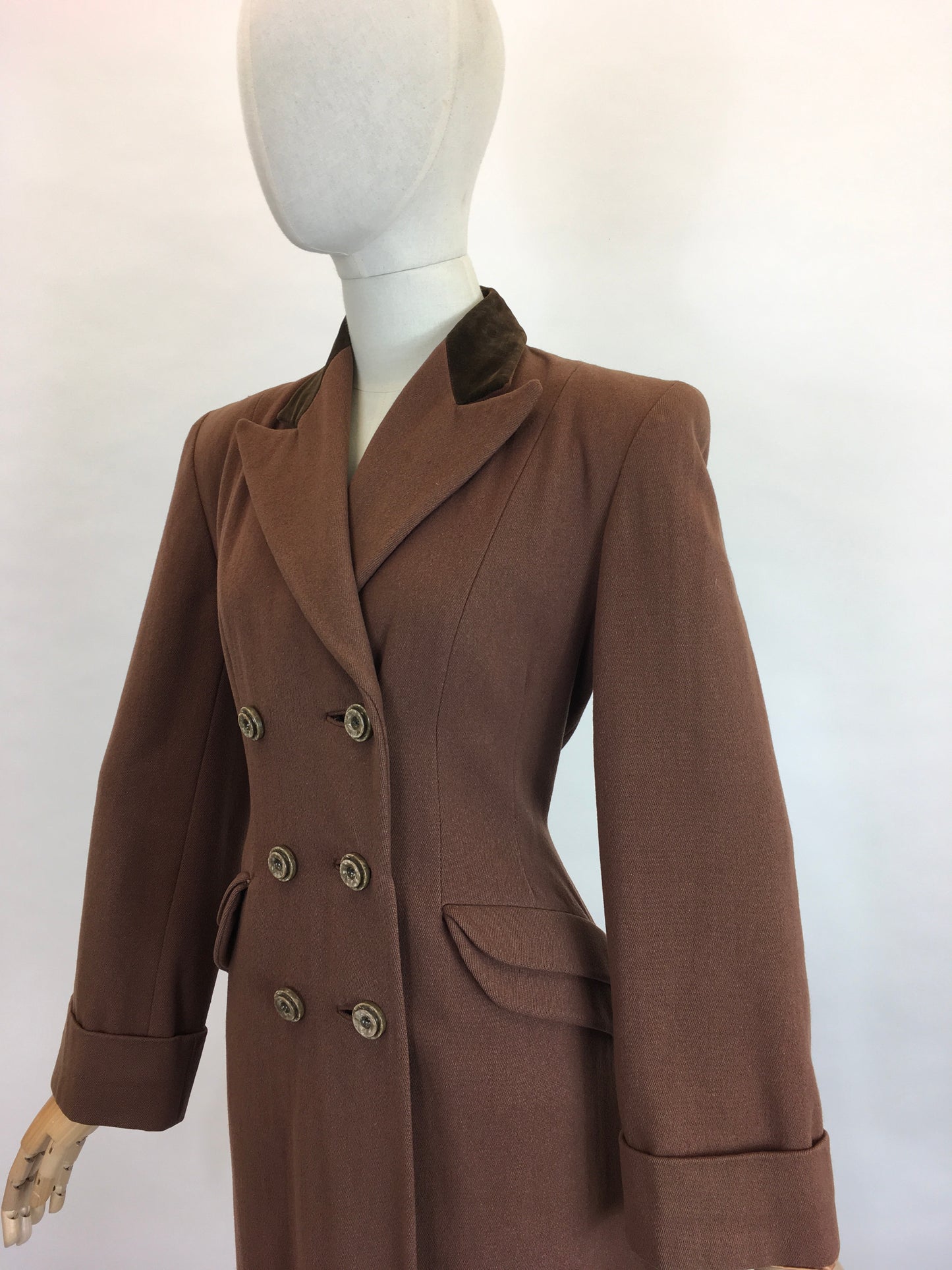 Original 1940’s SENSATIONAL Brown Wool Coat - With A Beautiful Rich Brown Velvet Trim