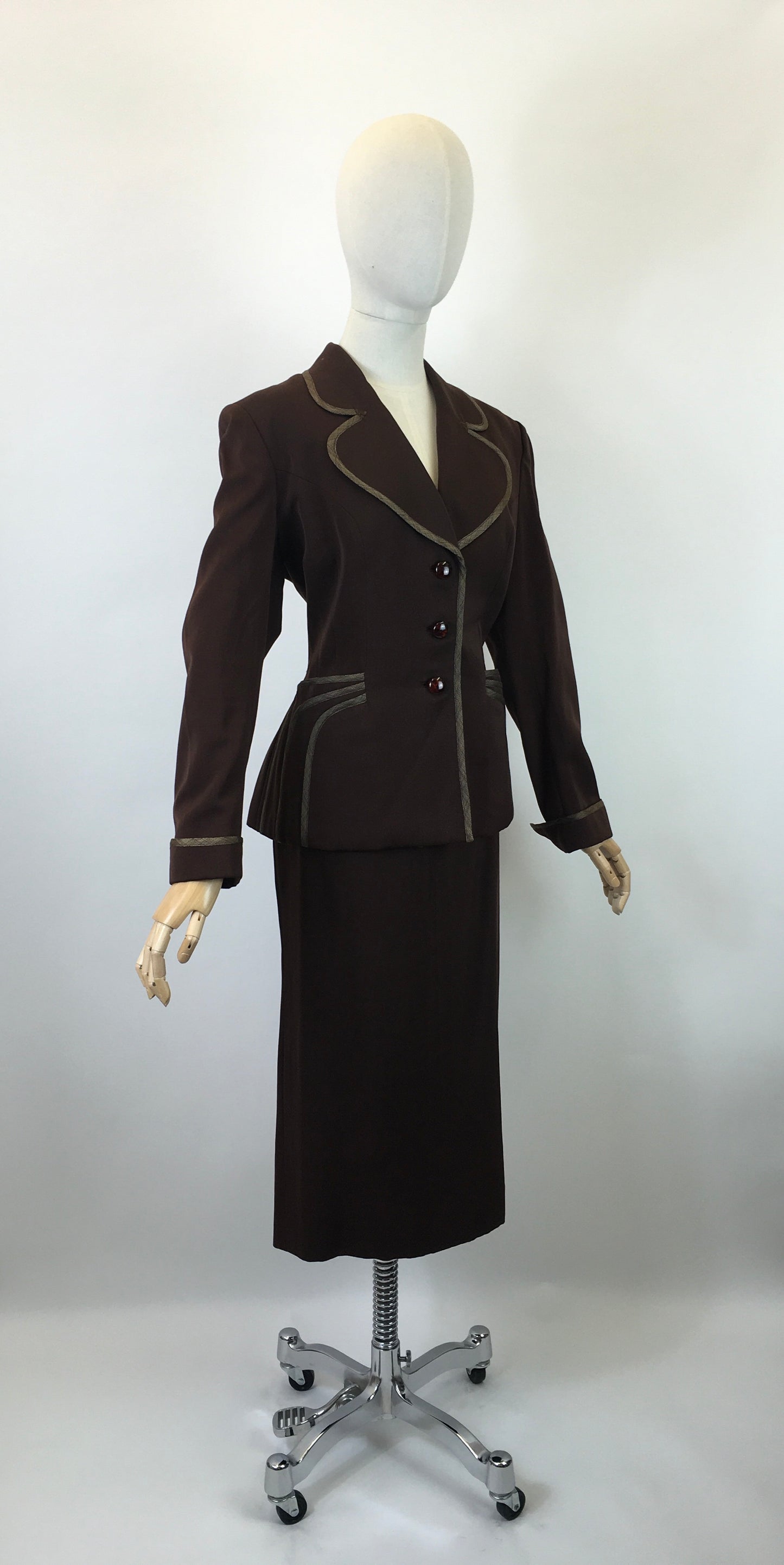 Original Sensational 1940’s American 2pc Suit by ‘ Betty Hill, California’ - In Rich Chocolate Brown with Stunning Details