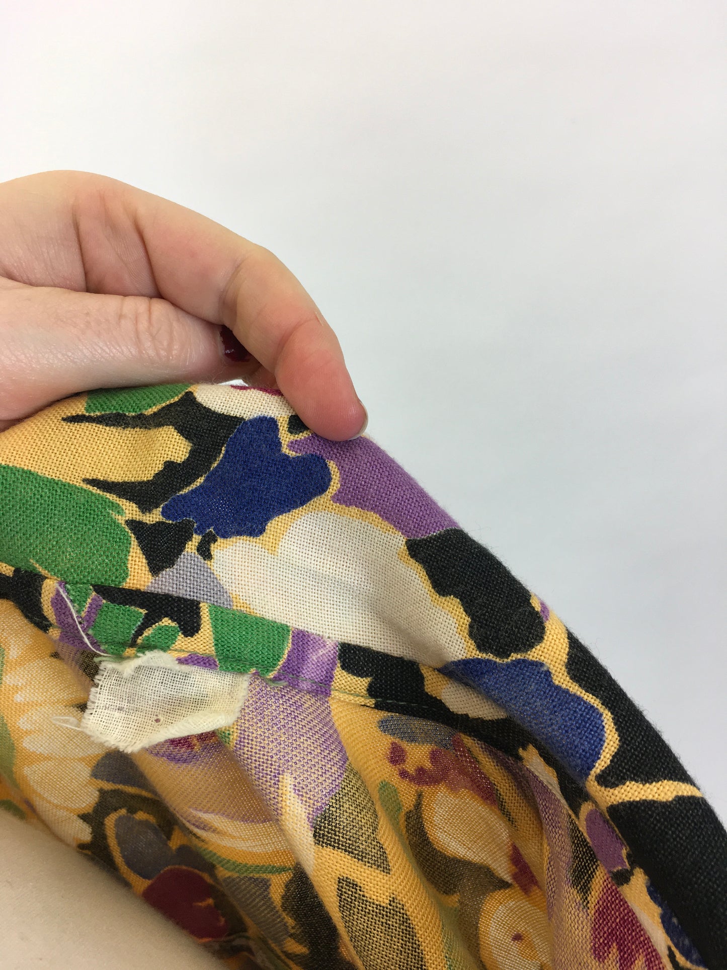 Original 1940’s FABULOUS CC41 Utility Blouse - In A Darling Floral Linen in A Winter Berry Palette