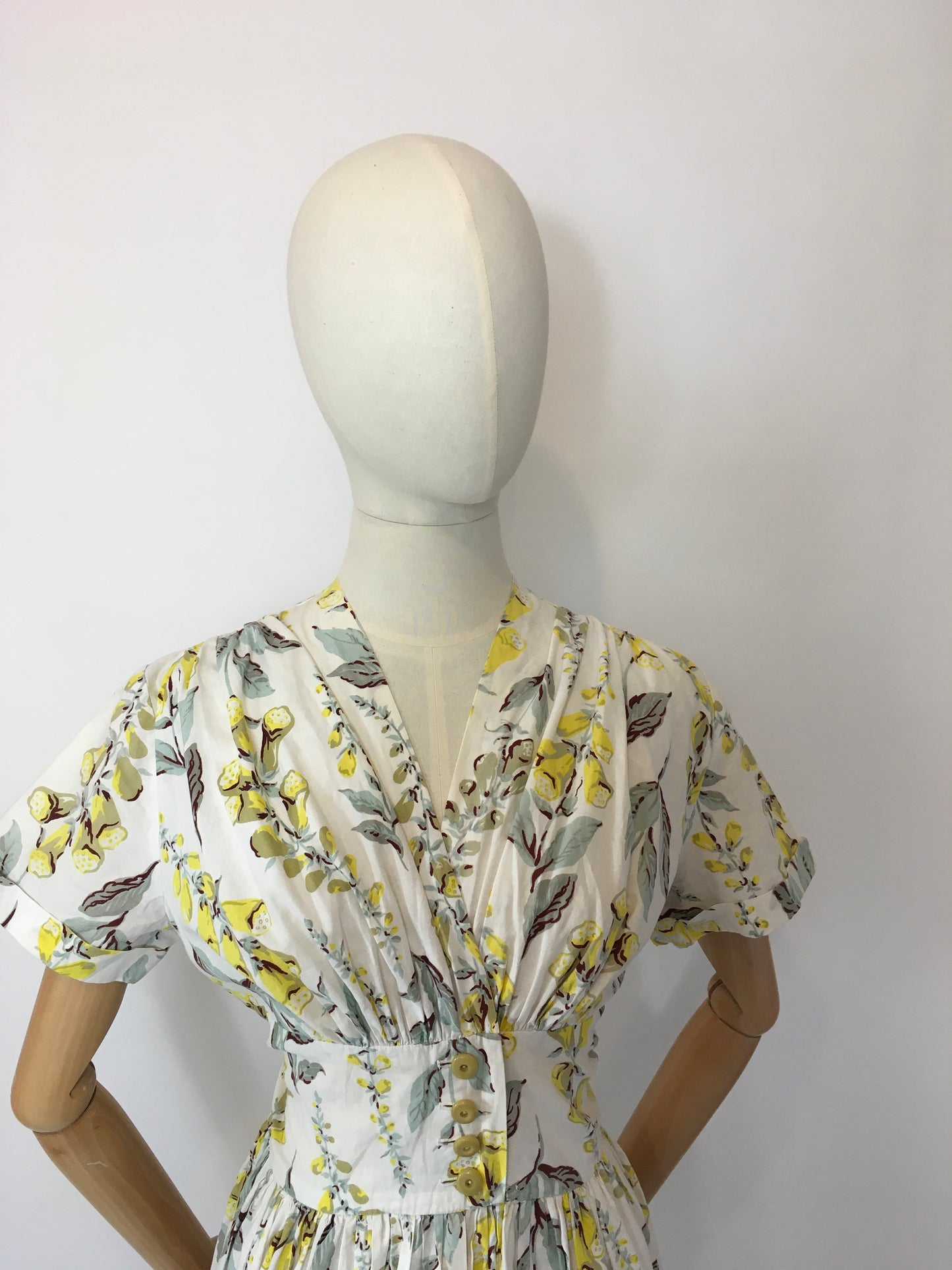 Original 1950s Floral Day Dress - In the Most Beautiful Colour Palette of Buttery Yellows and Mint Greens