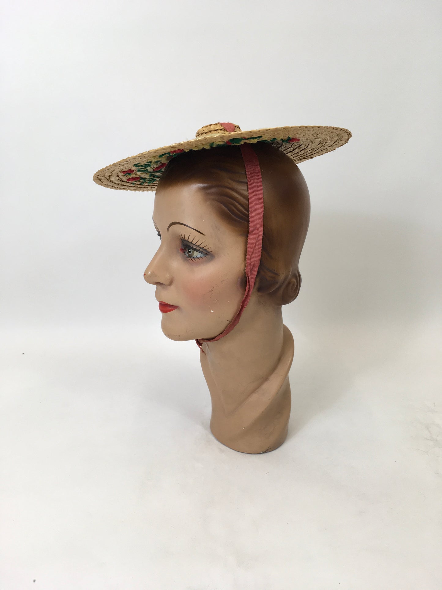 Original Late 1930's Early 1940's Tourist Hat - With Lovely Floral Detailing