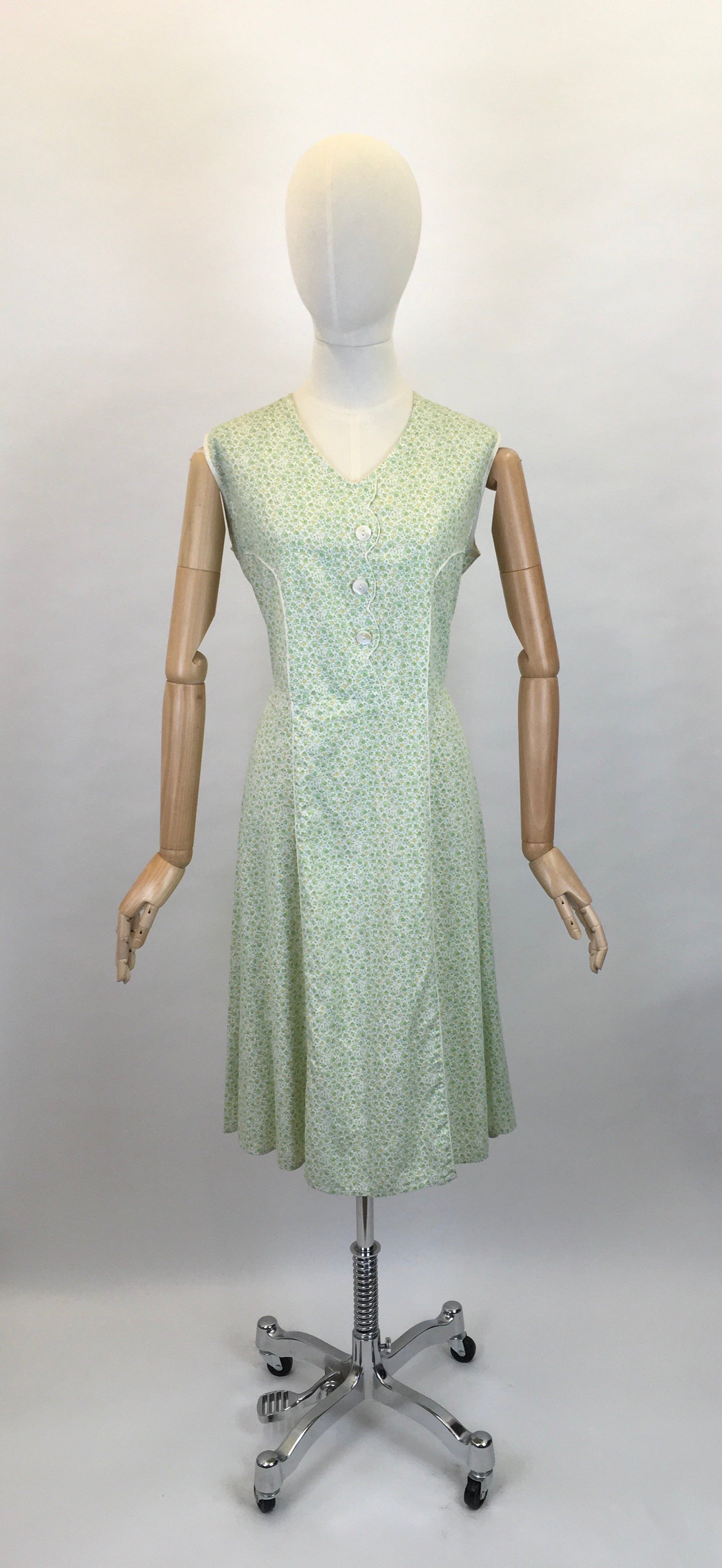 Original 1930s Cotton Day Dress - In a Lovely Colour Pallet of Soft greens, Buttercup Yellows and White