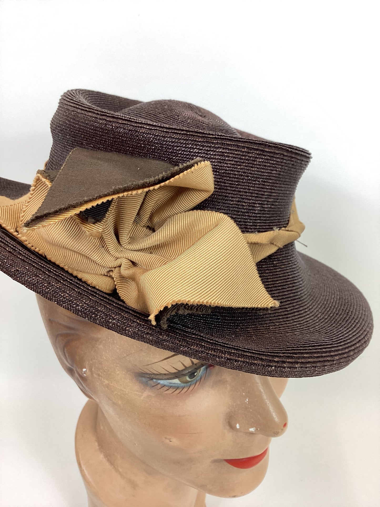 Original 1940’s Stunning Straw Topper Hat - In Chocolate Brown With Grosgrain Trim