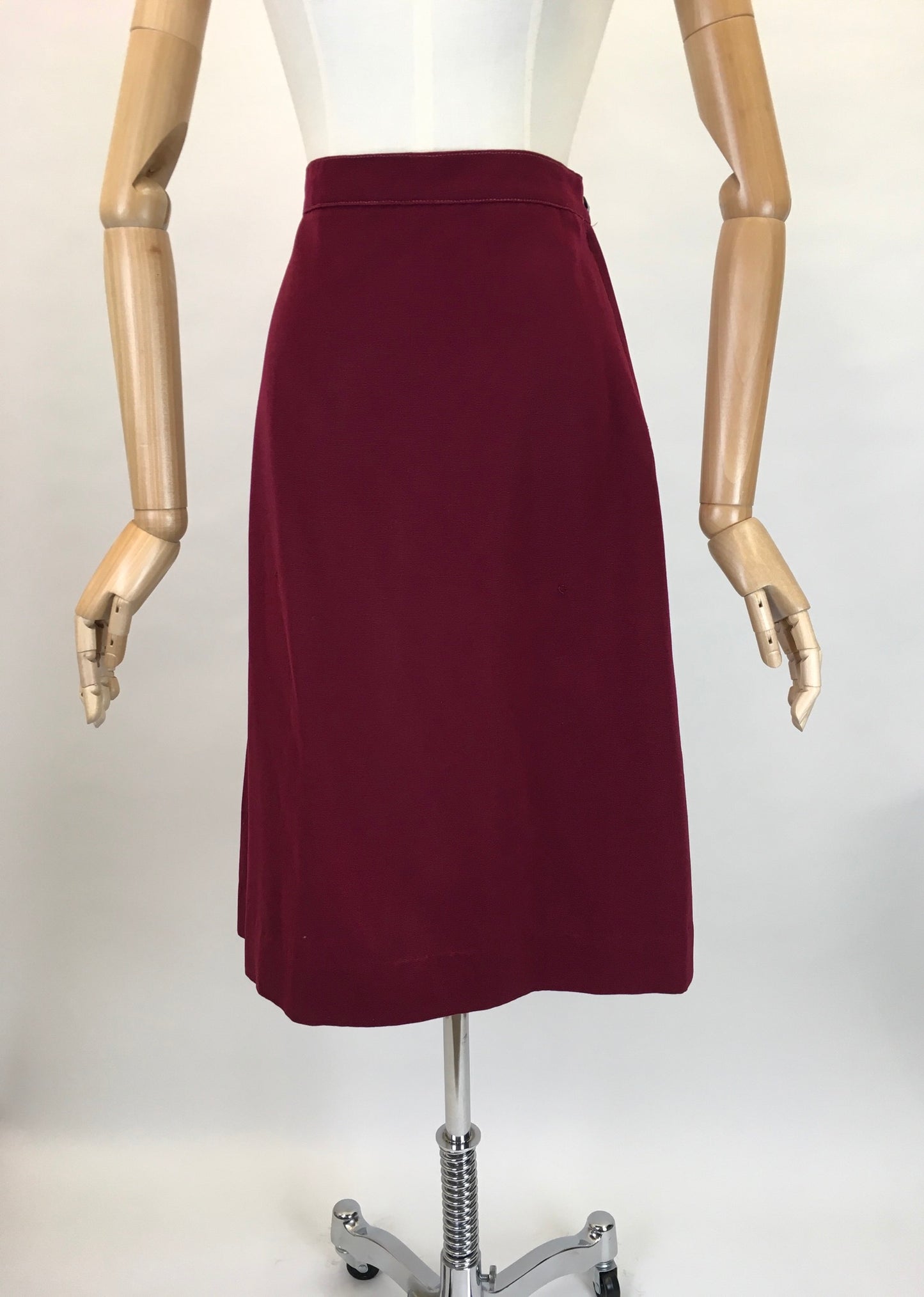 Original Late 1940s early 1950s Skirt - In a lovely Maroon Lightweight Gabardine