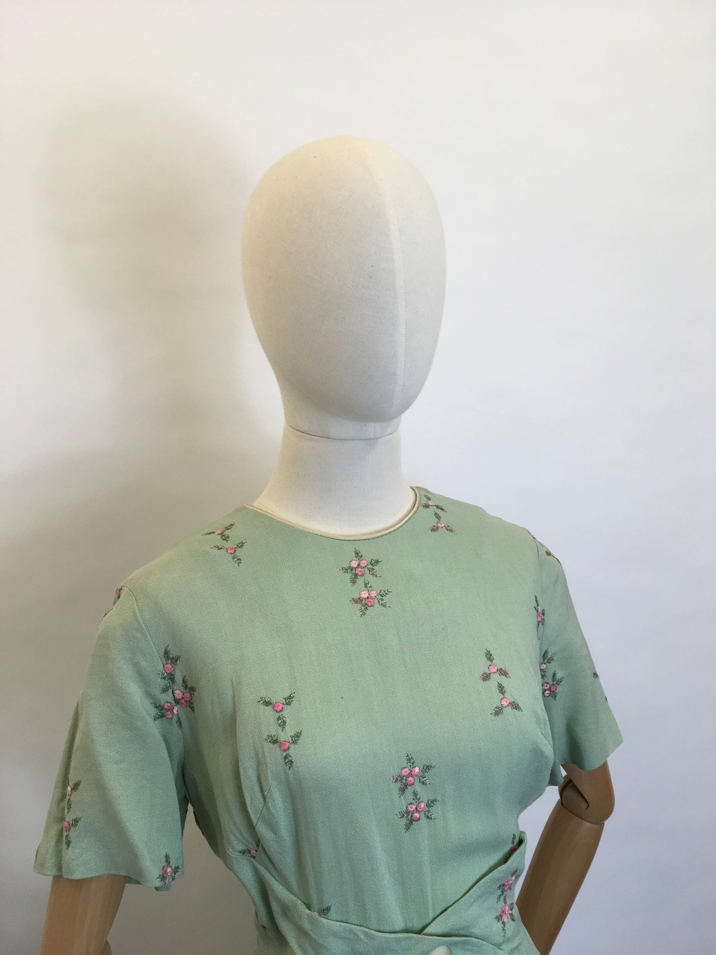 Original Early 1950's Linen Wiggle Dress - American Workers Union Label