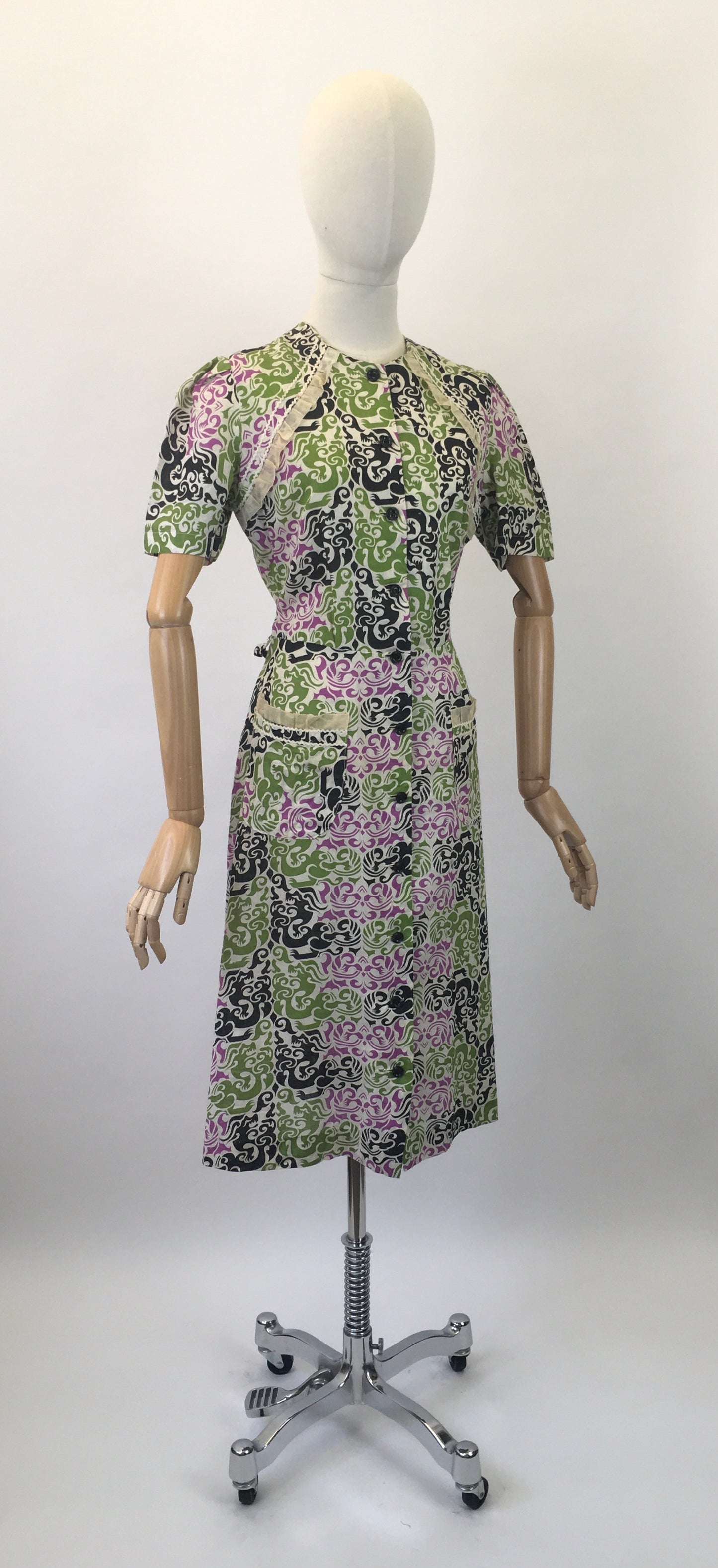 Original 1940's Stunning ' Polly Frocks Of California ' Dress - In A Vibrant Pallet Linen