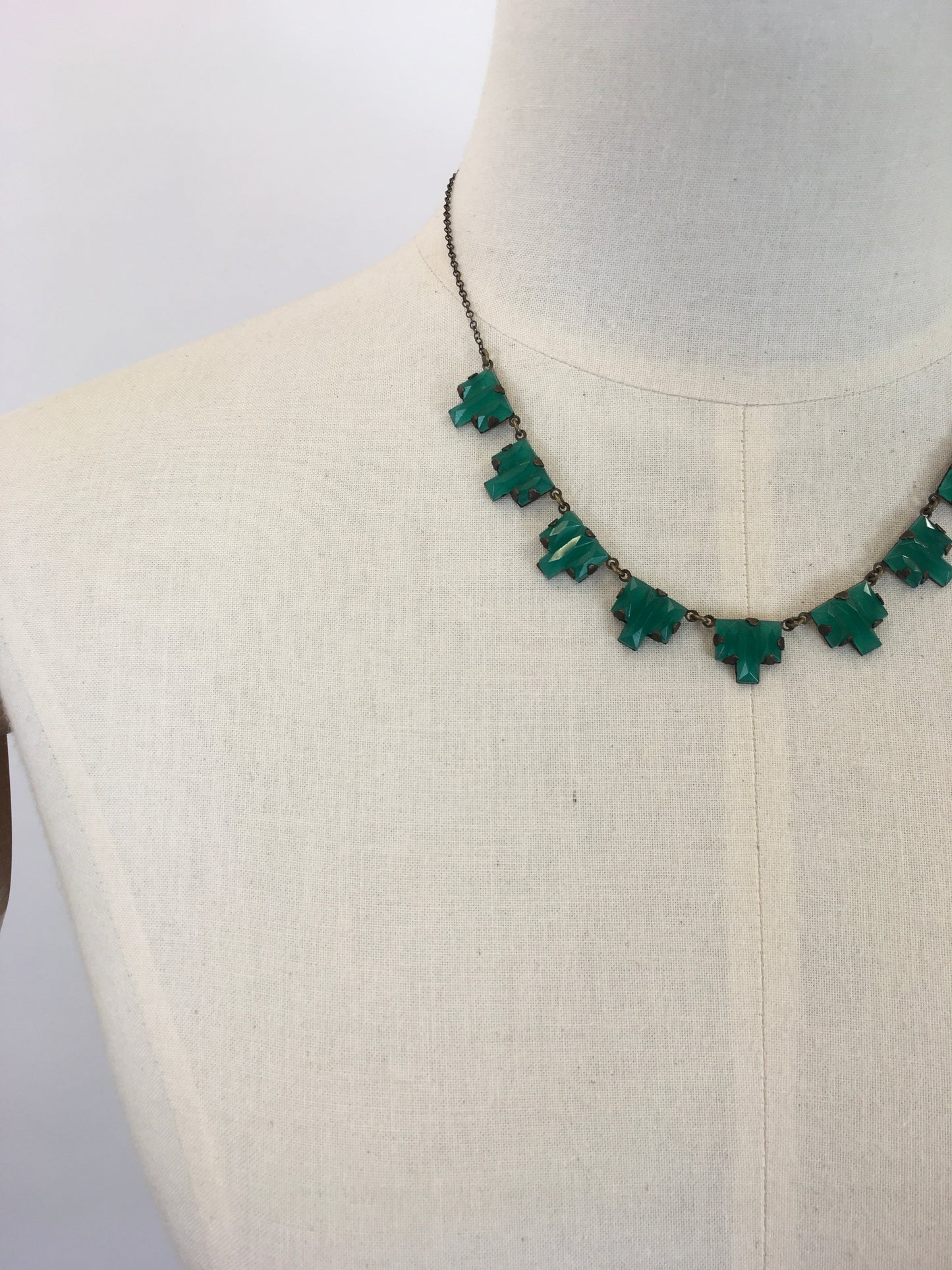 Original 1930’s Art Deco Shaped Necklace - With Jade Green Glass