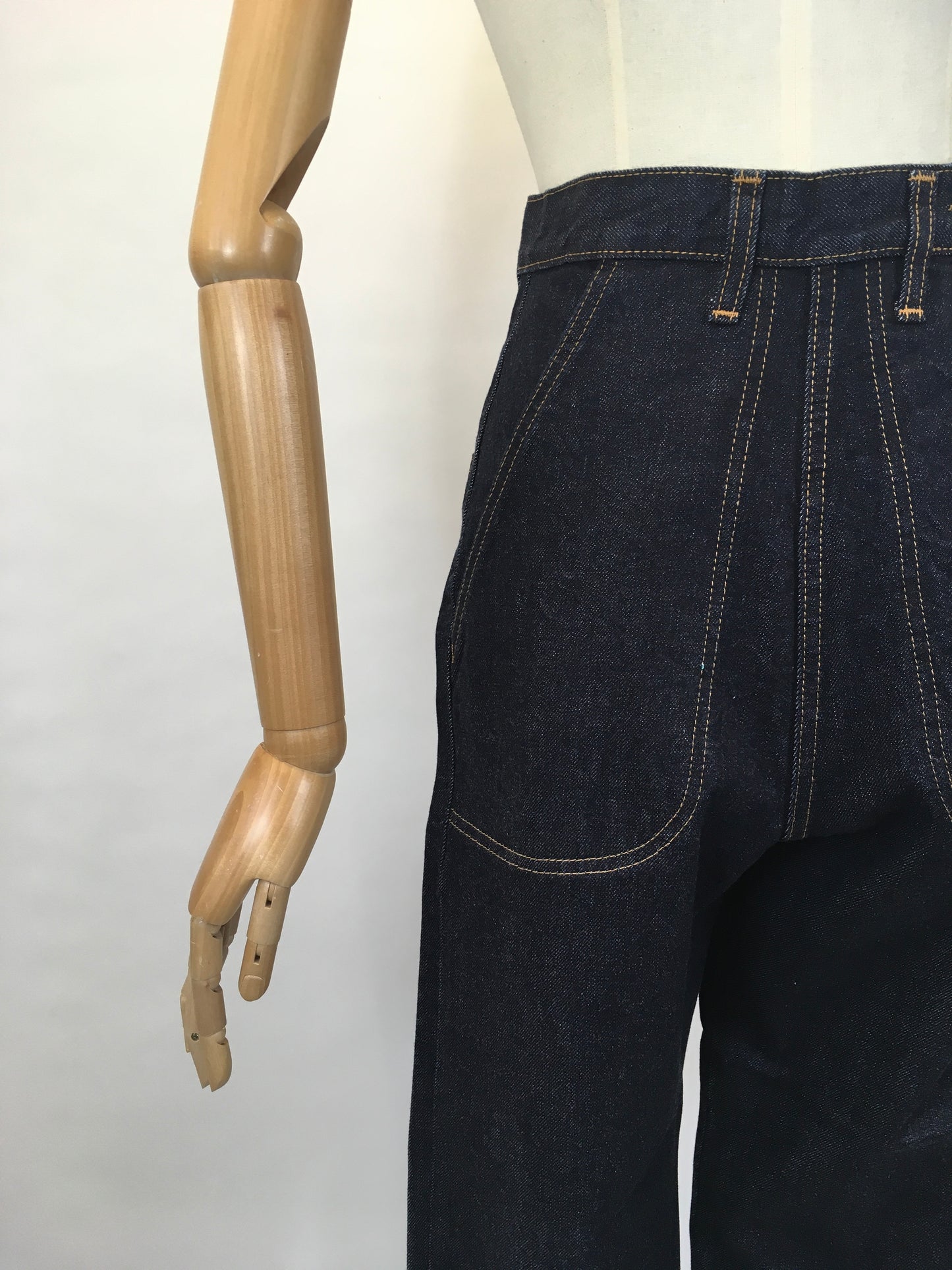 Freddie’s Of Pinewood Classic Pedal Pushers - In Denim