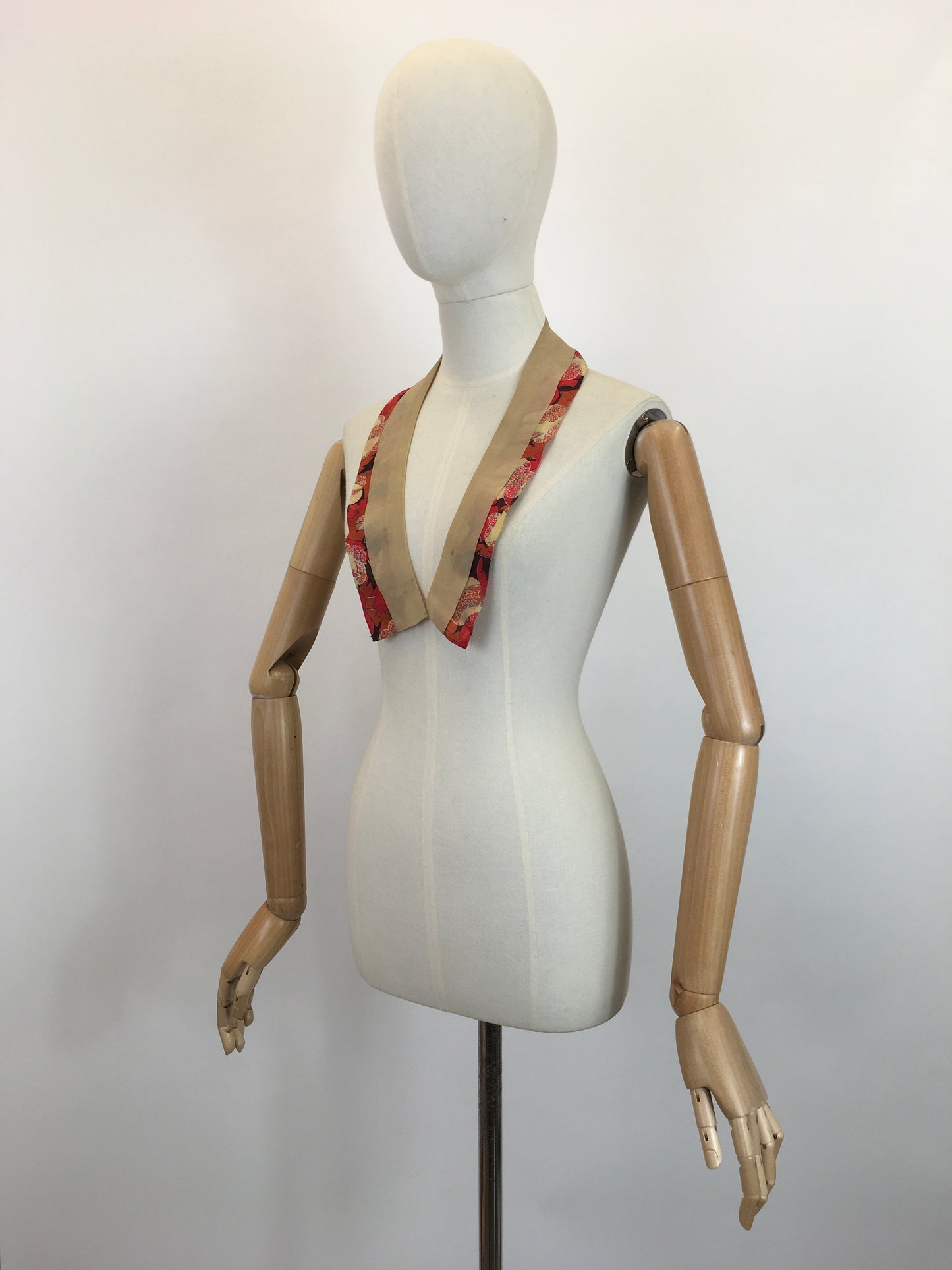 Original 1930's Sublime Double Collar in Chiffon and Silk - Deco Colourings in Orange, Red, Brown and Fawn