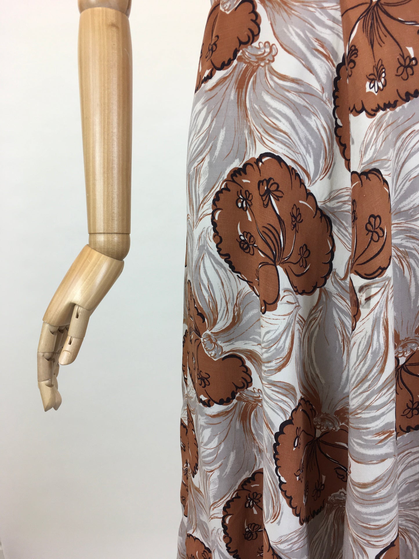 Original 1940’s Cotton Day Dress - In A Lovely Muted Colour Pallet