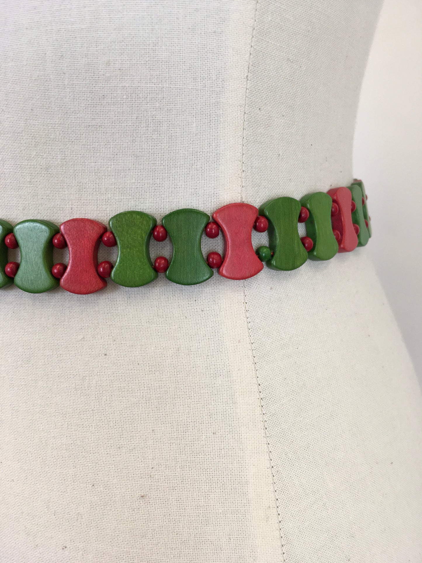 Original 1930’s FABULOUS Wooden Beaded Belt - In Red & Green