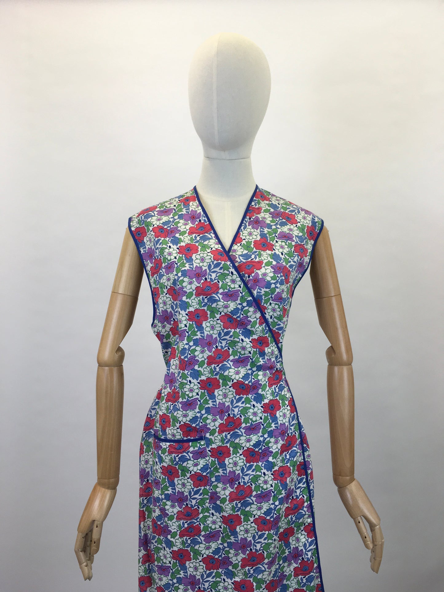 Original 1940’s Utility CC41 Wraparound Pinny - In A Lovely Bright Floral in Reds, Purples, Greens & Blues
