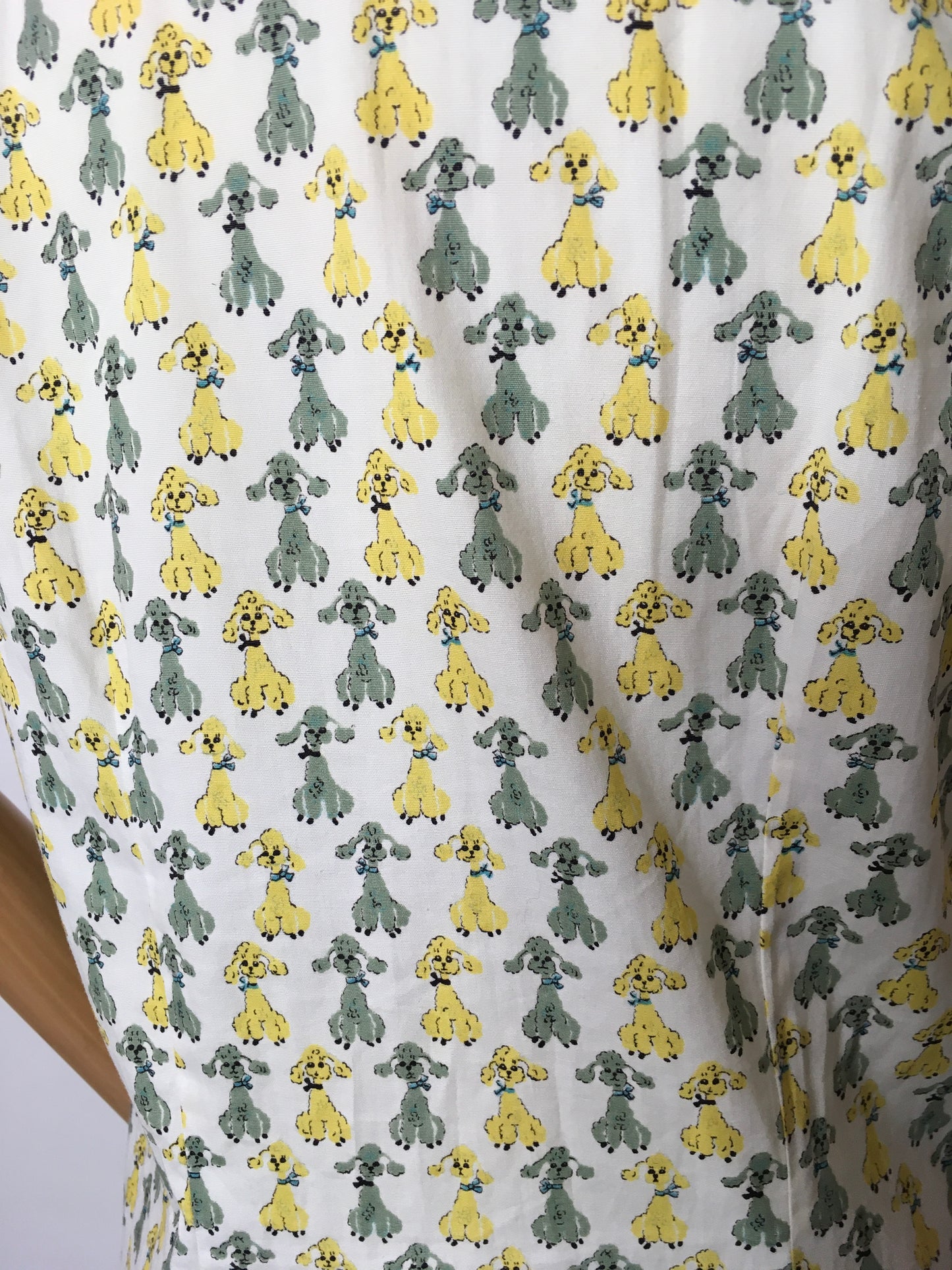Original 1950s Cotton Day Blouse - In the Most Amazing Poodle Print and Yellow & Green Colour Combination