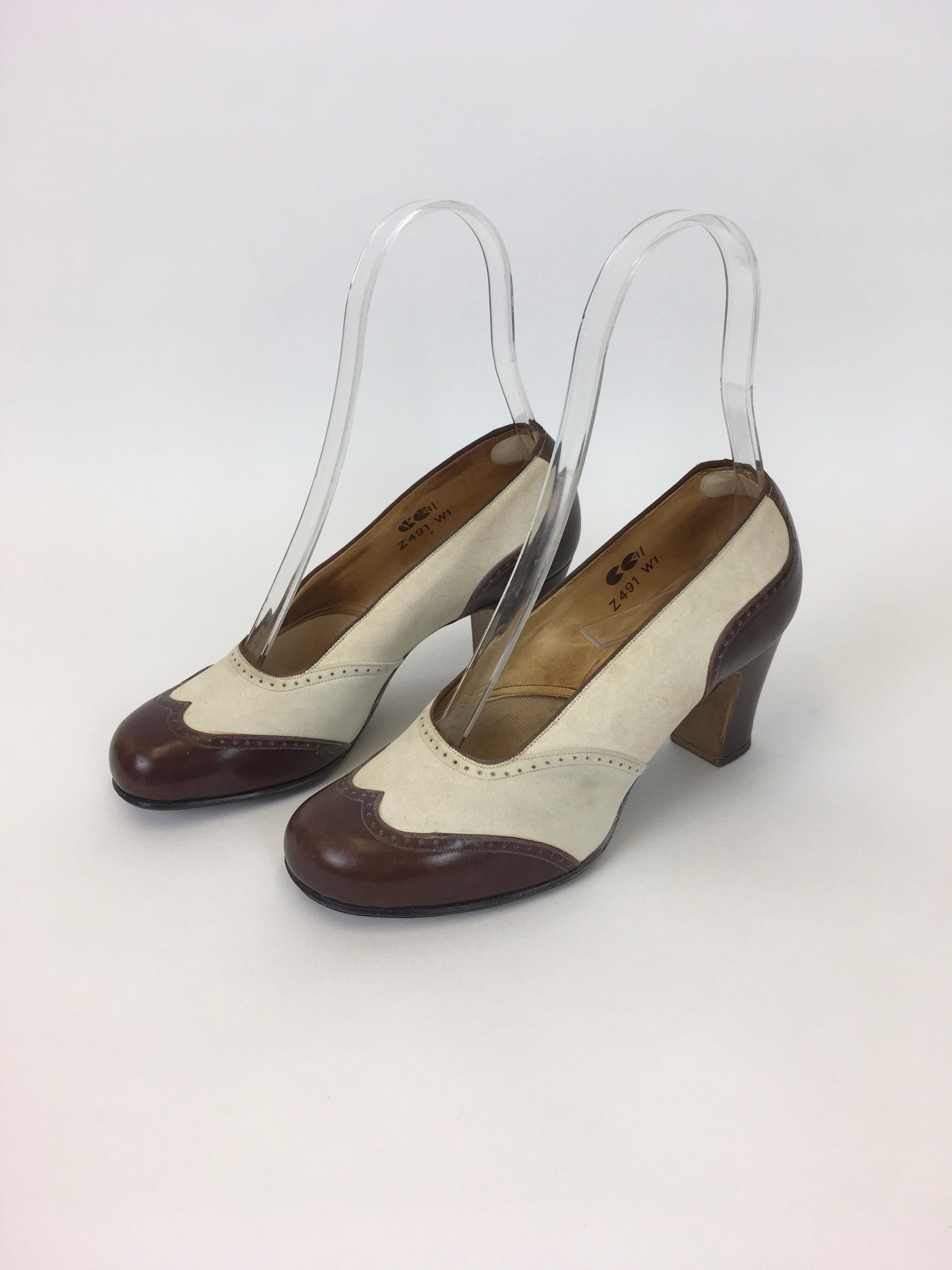 Original 1940s ‘ Start-rite’ CC41 Utility Spectre Shoes - In Iconic Colour-way Cream & Brown