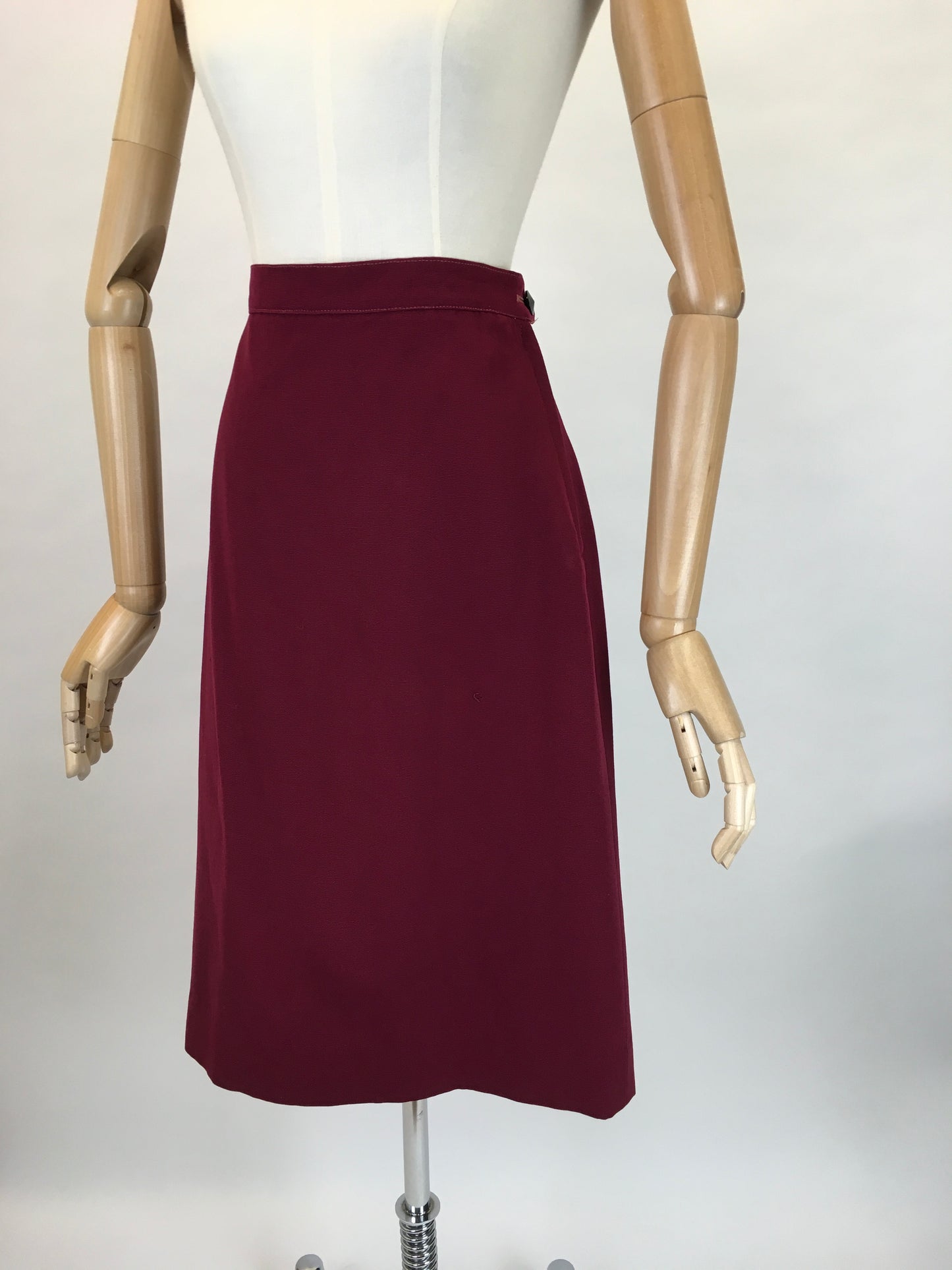 Original Late 1940s early 1950s Skirt - In a lovely Maroon Lightweight Gabardine