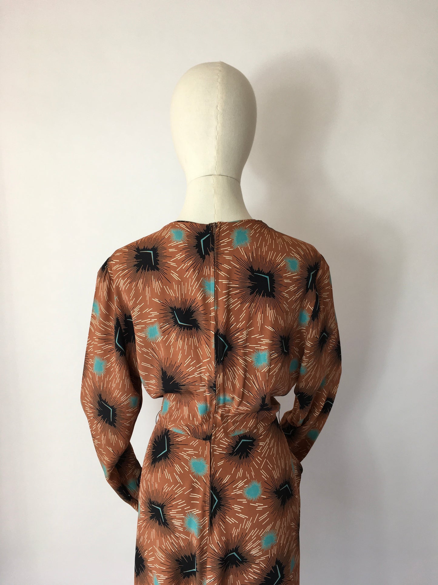 Original 1940’s Stunning Rayon Dress - Featuring a classic Silhouette and Beautiful Colour Pallet