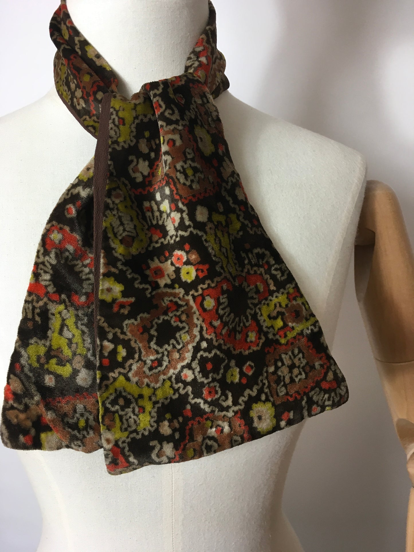 Original 1940’s Velvet Tippet - Lovely Autumnal Colour Pallet Oranges, Browns  & Greens