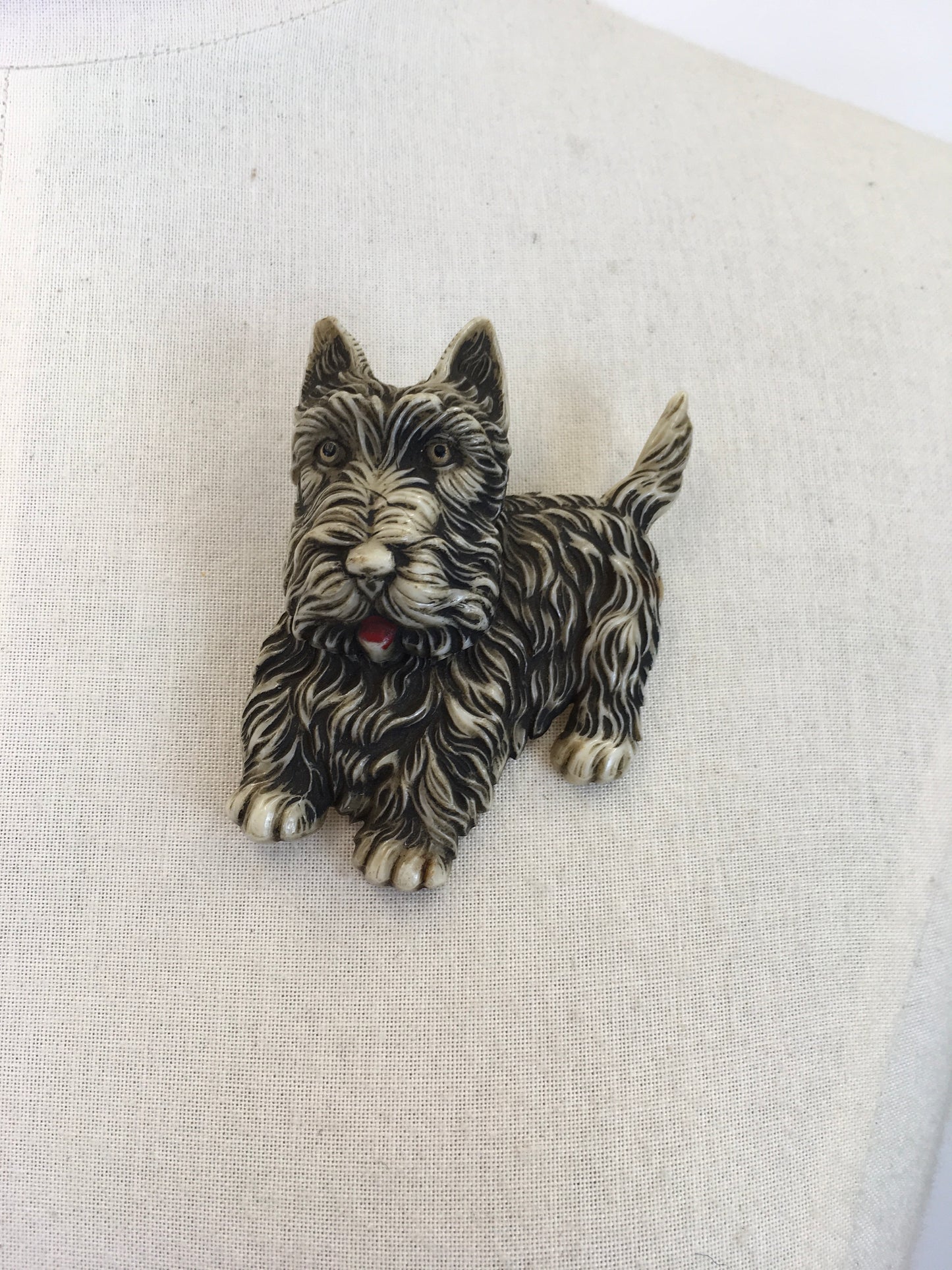 Original 1940’s Large Celluloid Scottie Dog Brooch - With Moveable Head
