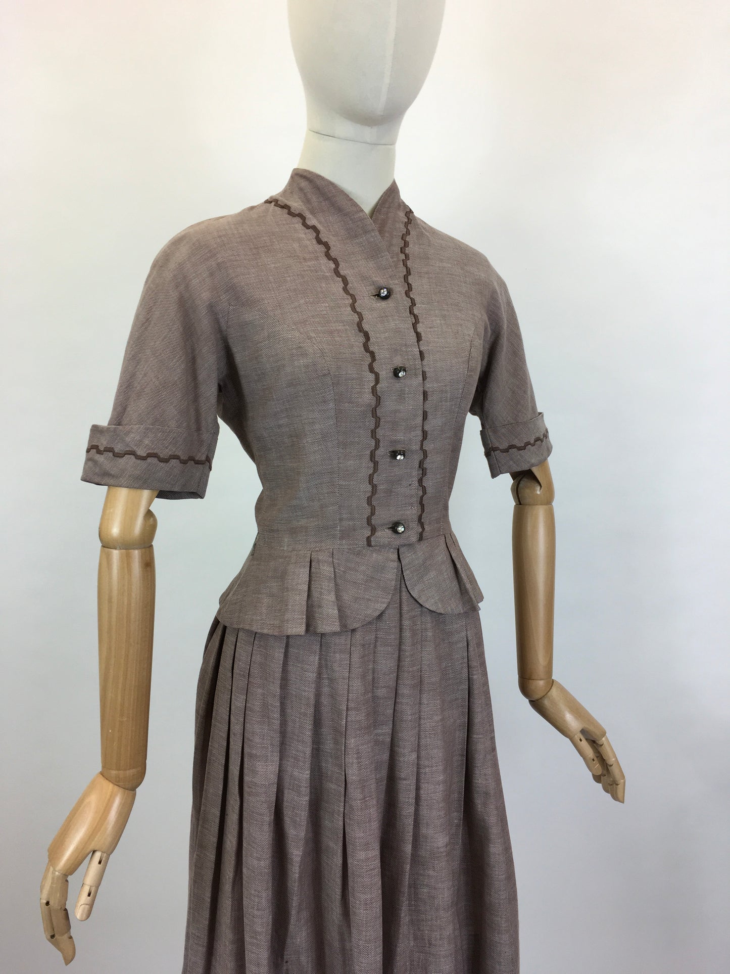 Original 1940’s Darling 2pc Summer Suit - In A Lightweight Soft Brown Cotton With Stunning Details