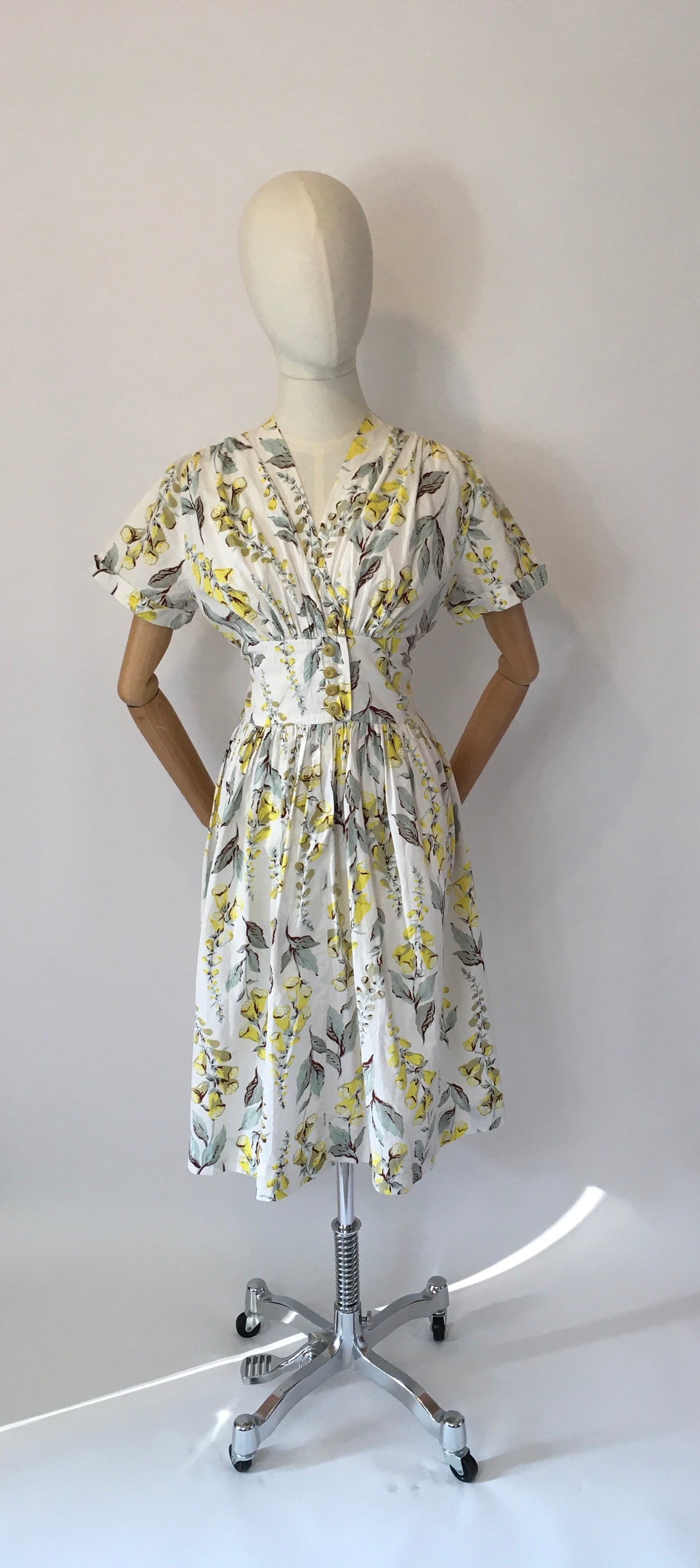 Original 1950s Floral Day Dress - In the Most Beautiful Colour Palette of Buttery Yellows and Mint Greens