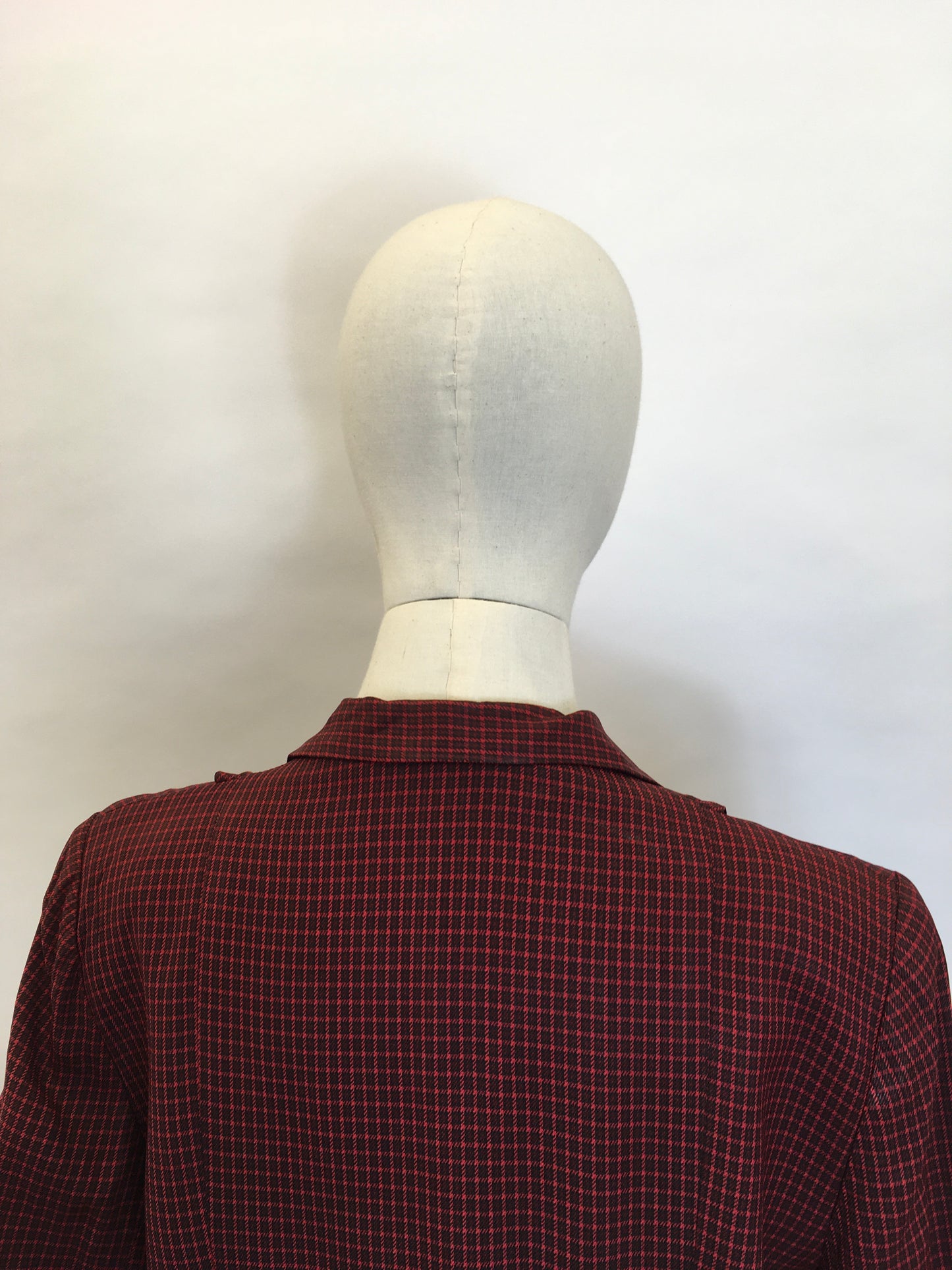 Original STUNNING 1940's American Suit - Fabulous Red & Black Check Pattern Fabric