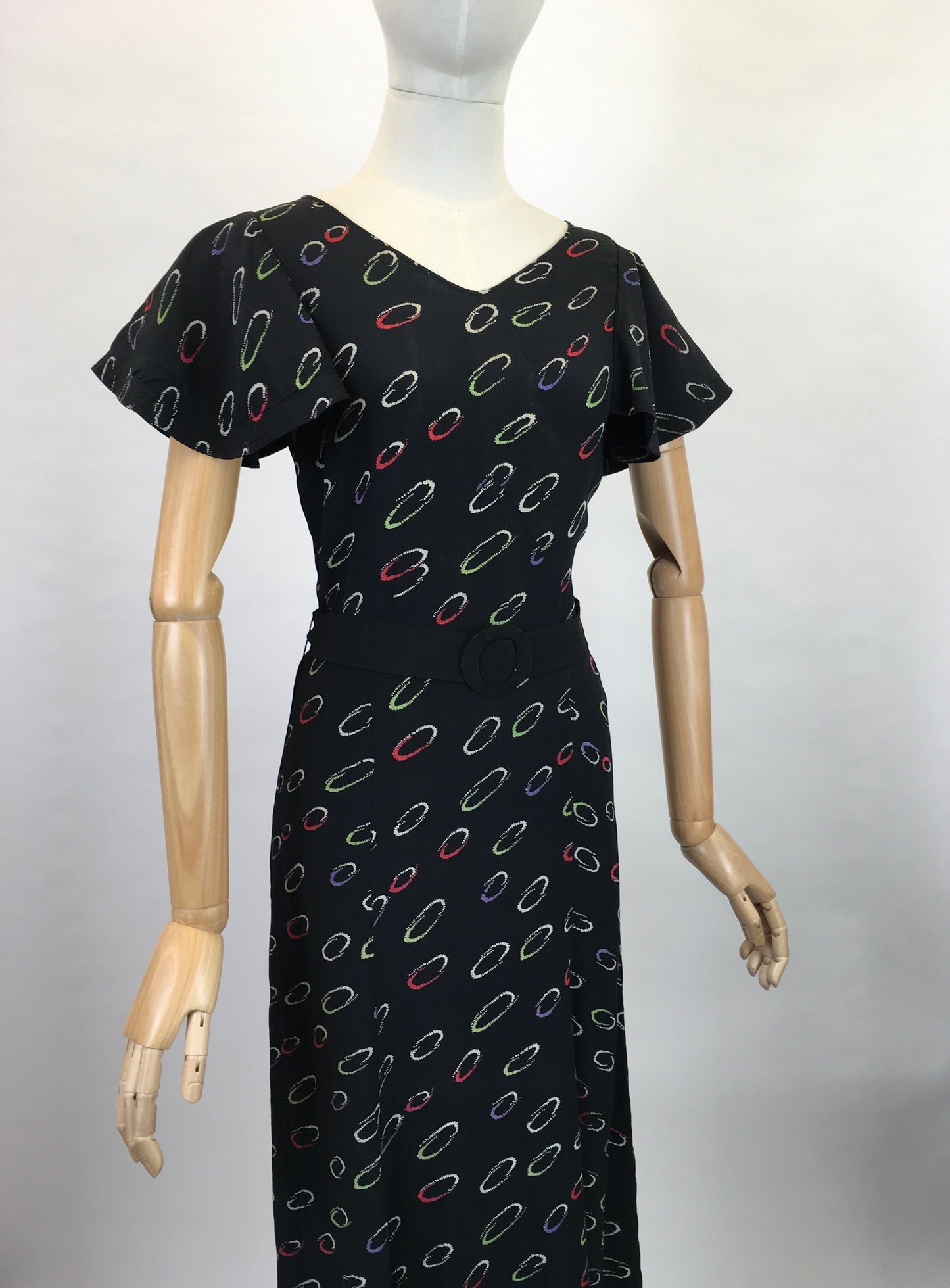 Original 1930’s Exquisite Full Length Gown in A Fine Crepe - Made By ‘ Cavendish House, Cheltenham ‘