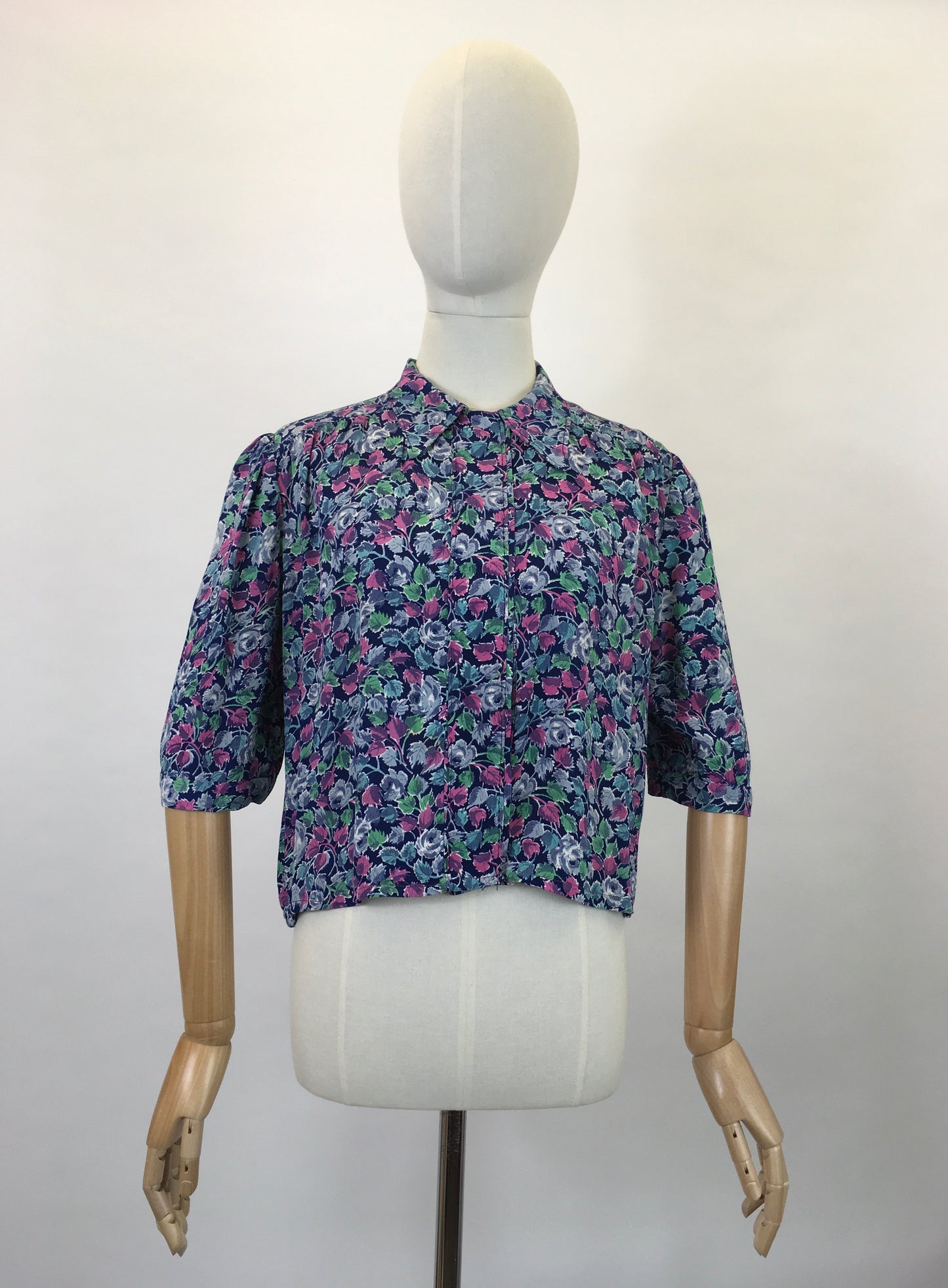 Original 1940’s Beautiful Crepe Over Jacket / Blouse - In A Warm Frosted Berry Colour Pallet