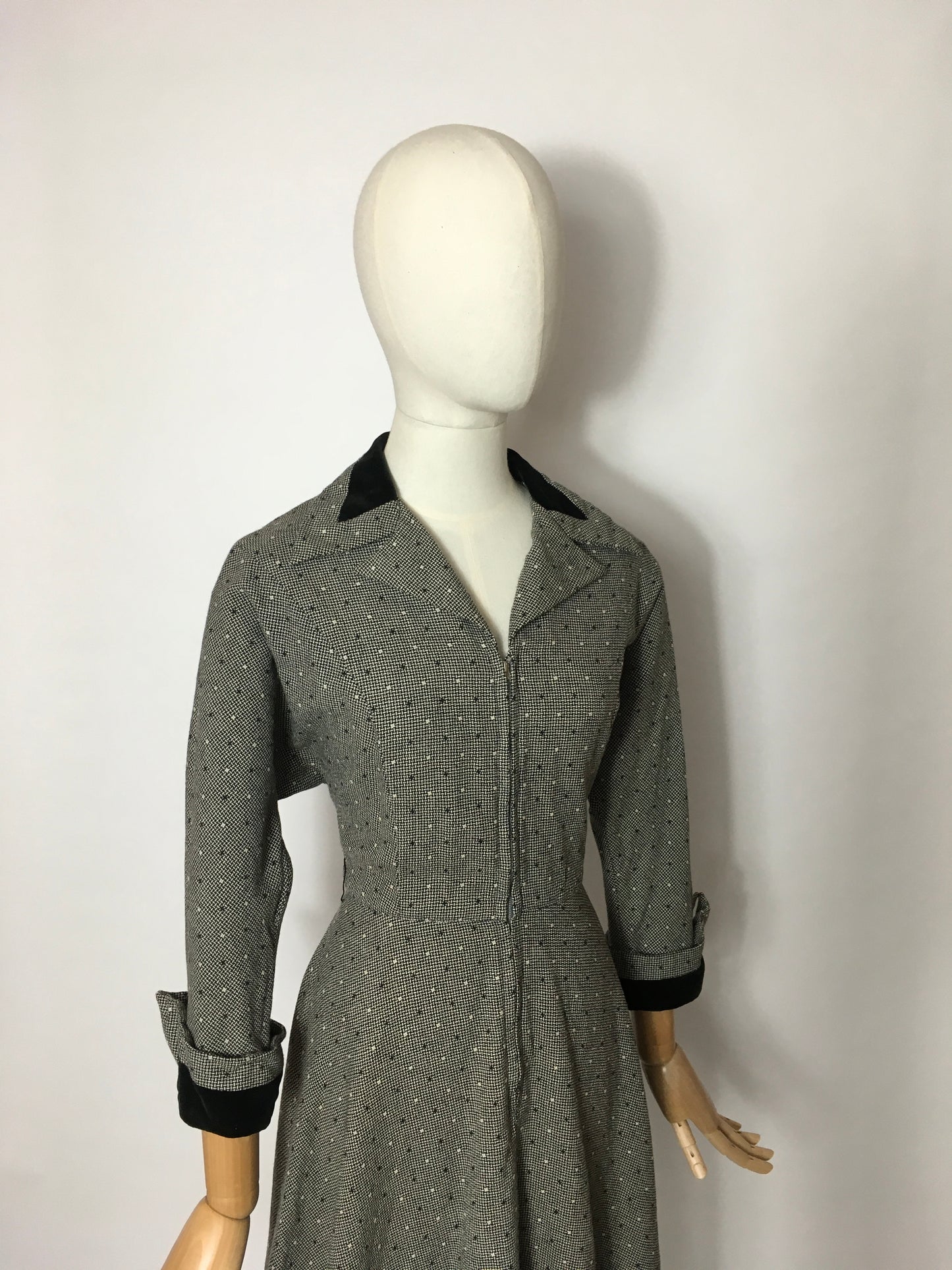 Original late 1940’s early 1950s ‘ Peggy Page ‘ Dress - Stunning Velvet Trim Detailing