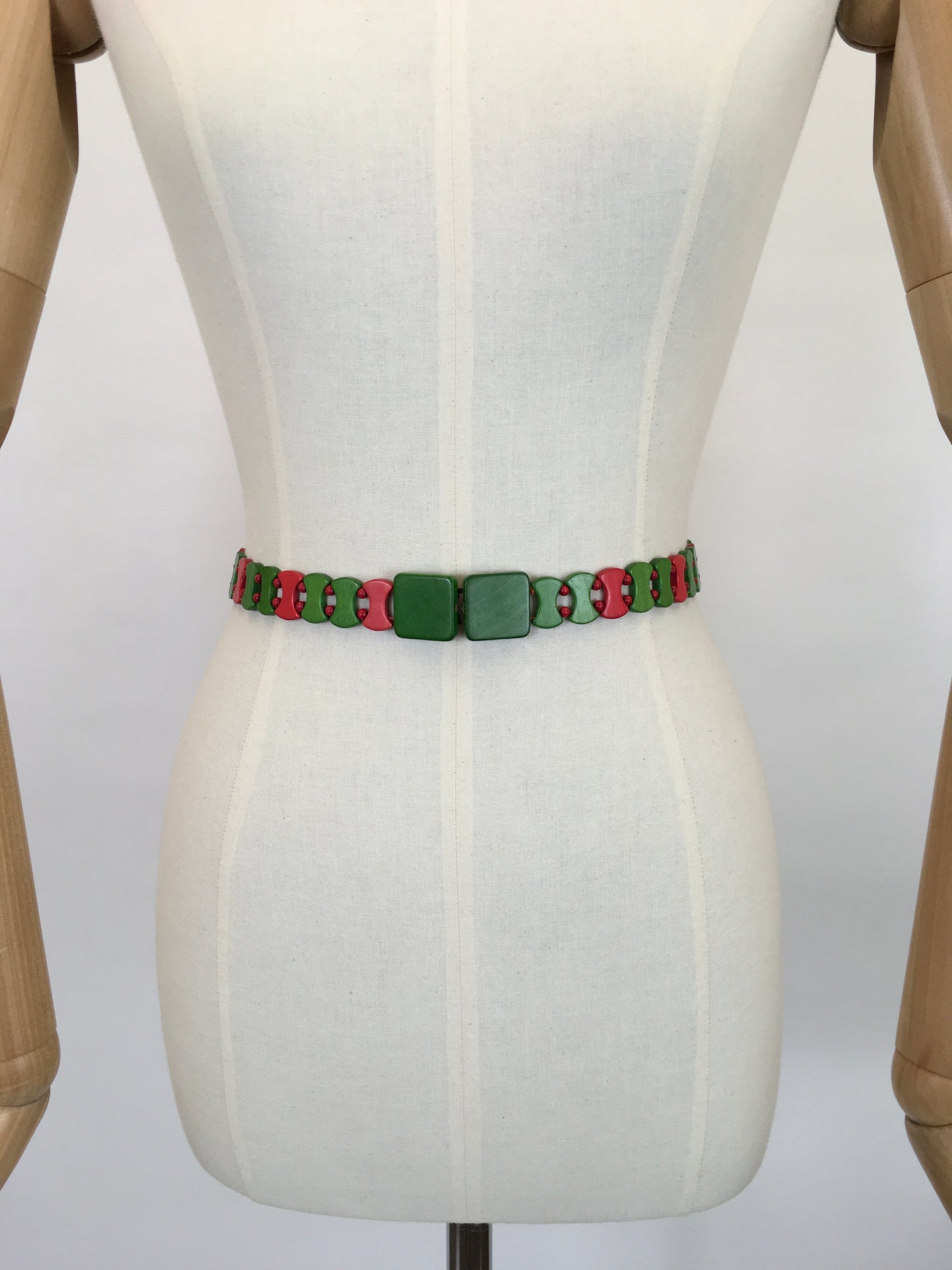 Original 1930’s FABULOUS Wooden Beaded Belt - In Red & Green