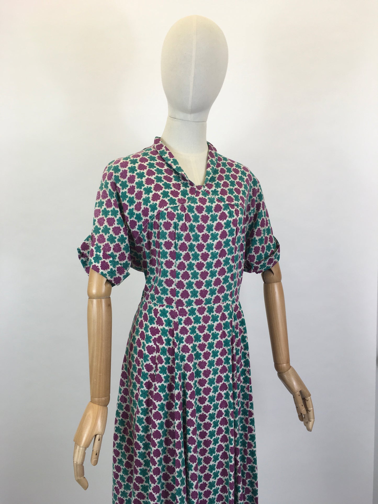 Original 1940’s Darling Day Dress As is - In Purple, Turquoise & White Seersucker